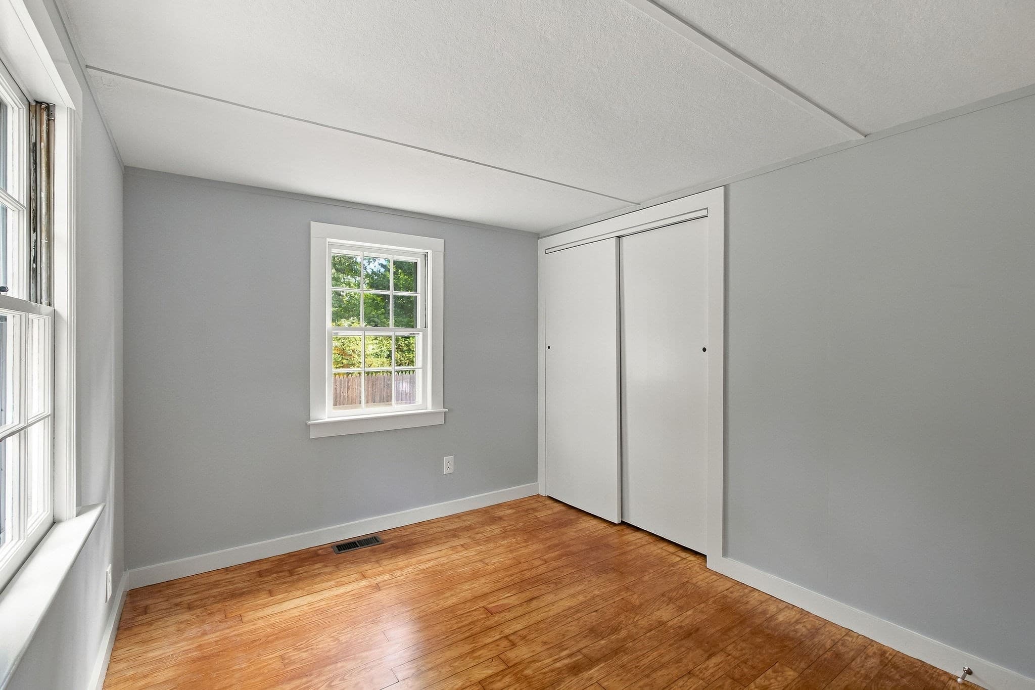 Single Family Residence at 16 Lakeside Dr, Barnstable MA 02648, photo 32 of 41
