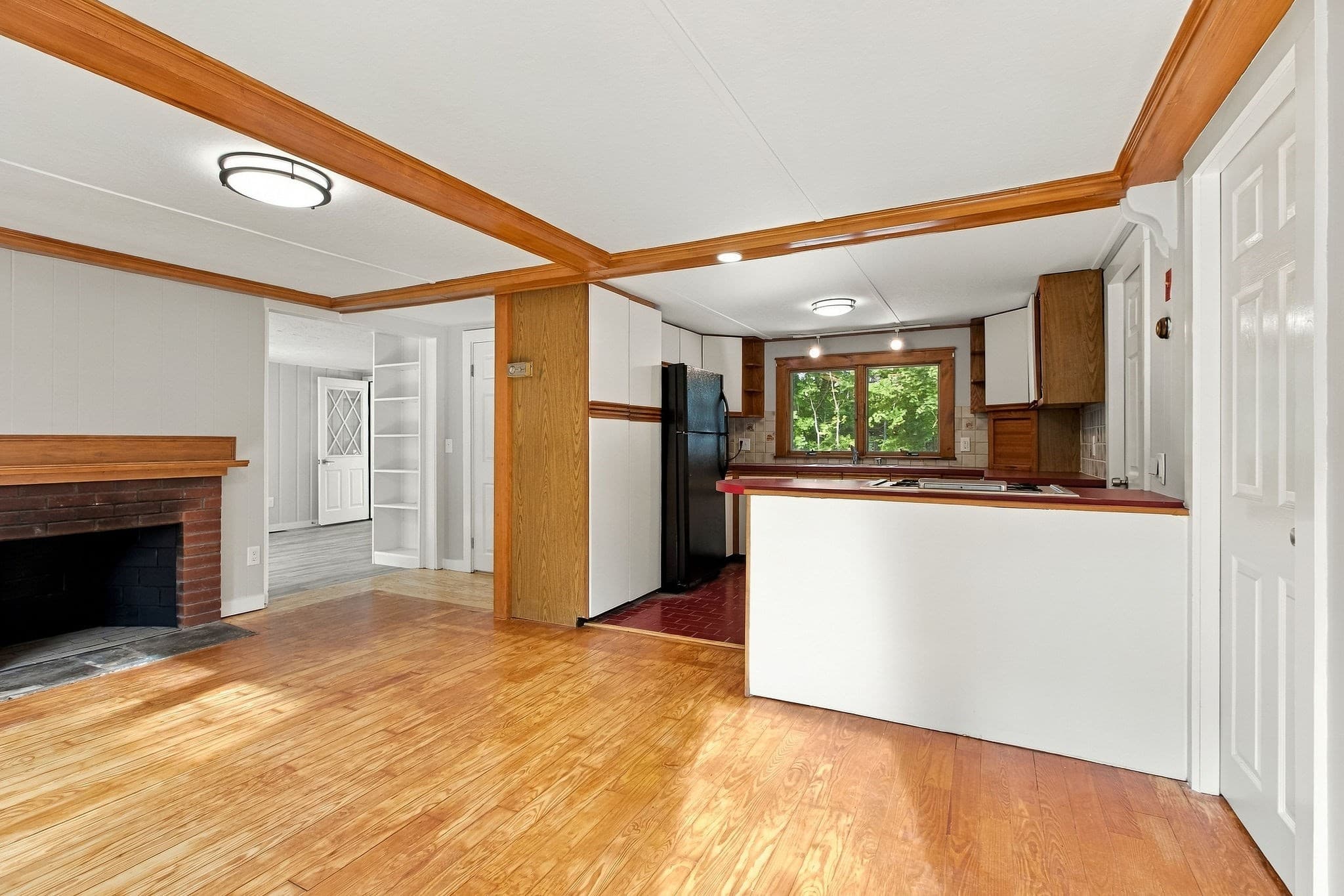 Single Family Residence at 16 Lakeside Dr, Barnstable MA 02648, photo 20 of 41