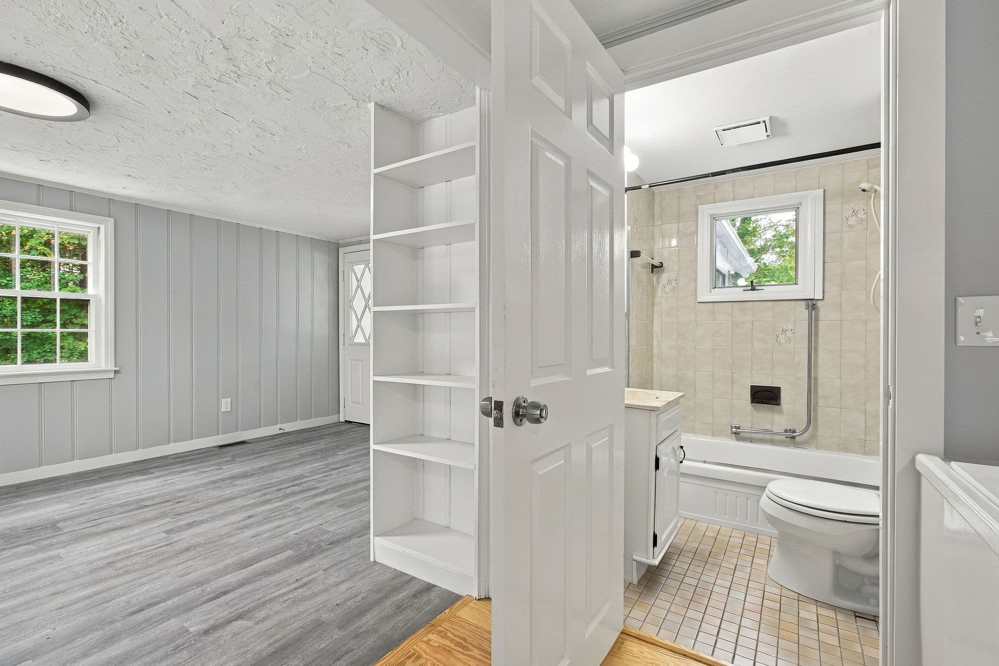 Single Family Residence at 16 Lakeside Dr, Barnstable MA 02648, photo 34 of 41