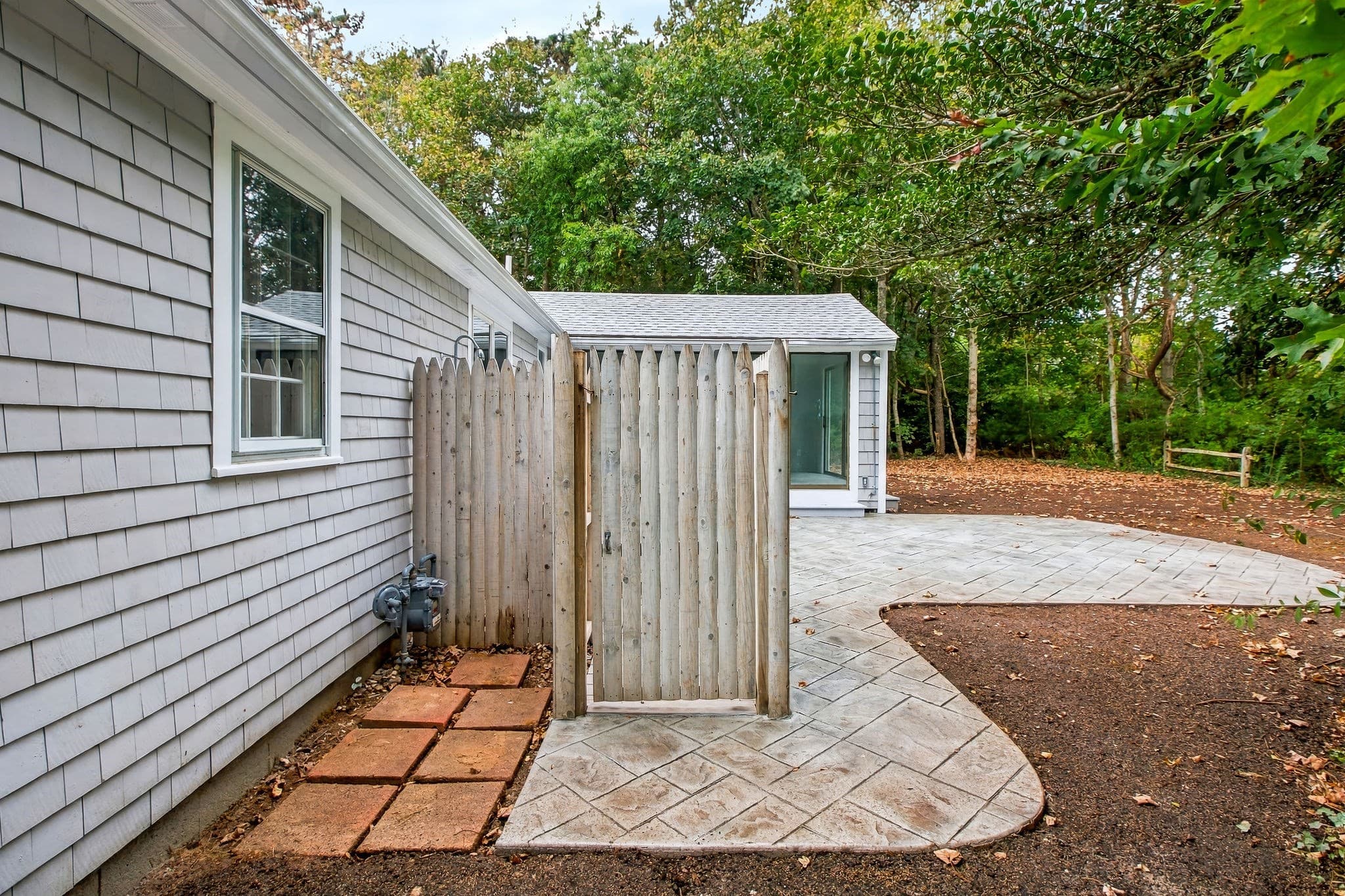 Single Family Residence at 16 Lakeside Dr, Barnstable MA 02648, photo 14 of 41