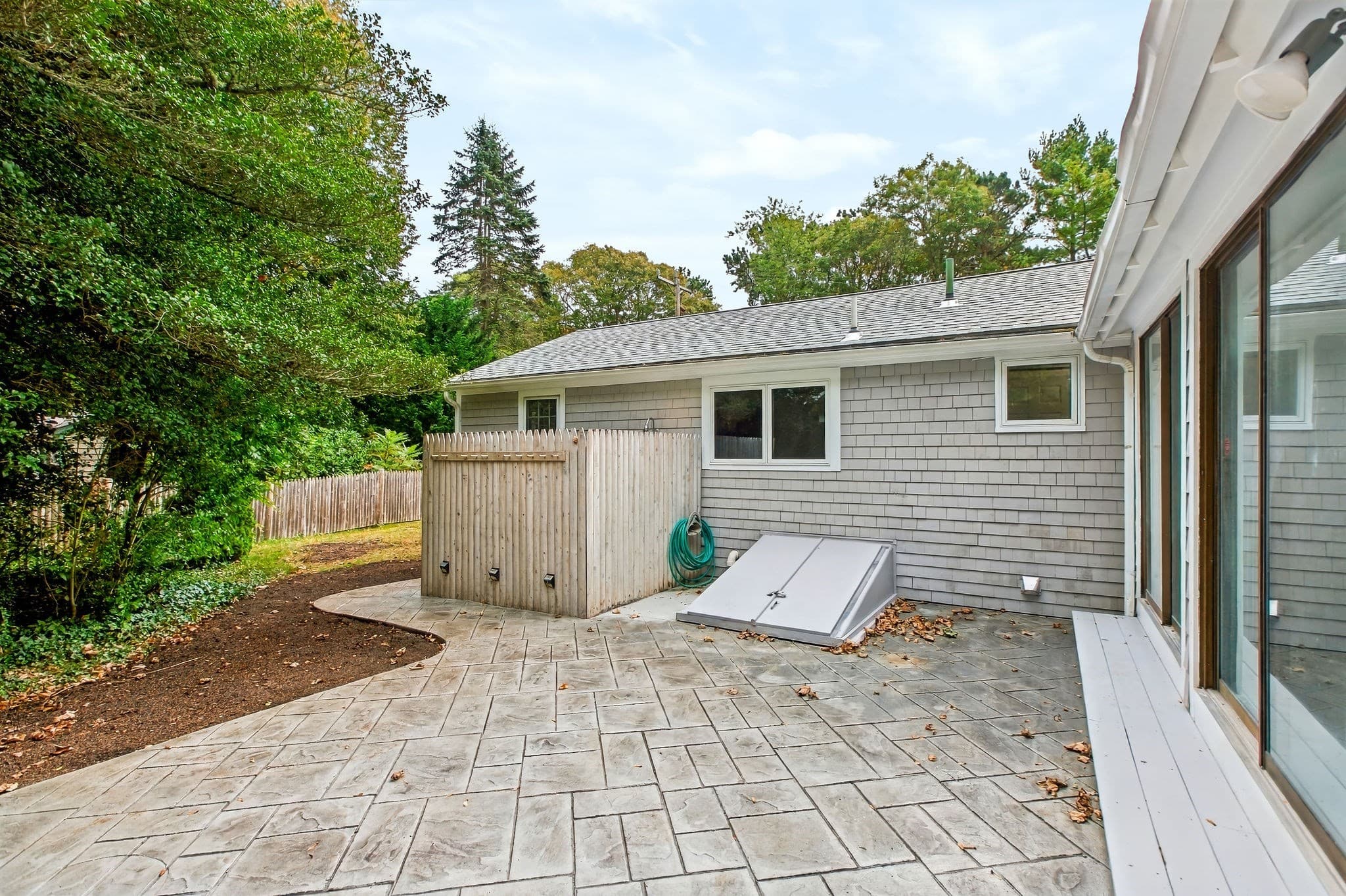 Single Family Residence at 16 Lakeside Dr, Barnstable MA 02648, photo 11 of 41