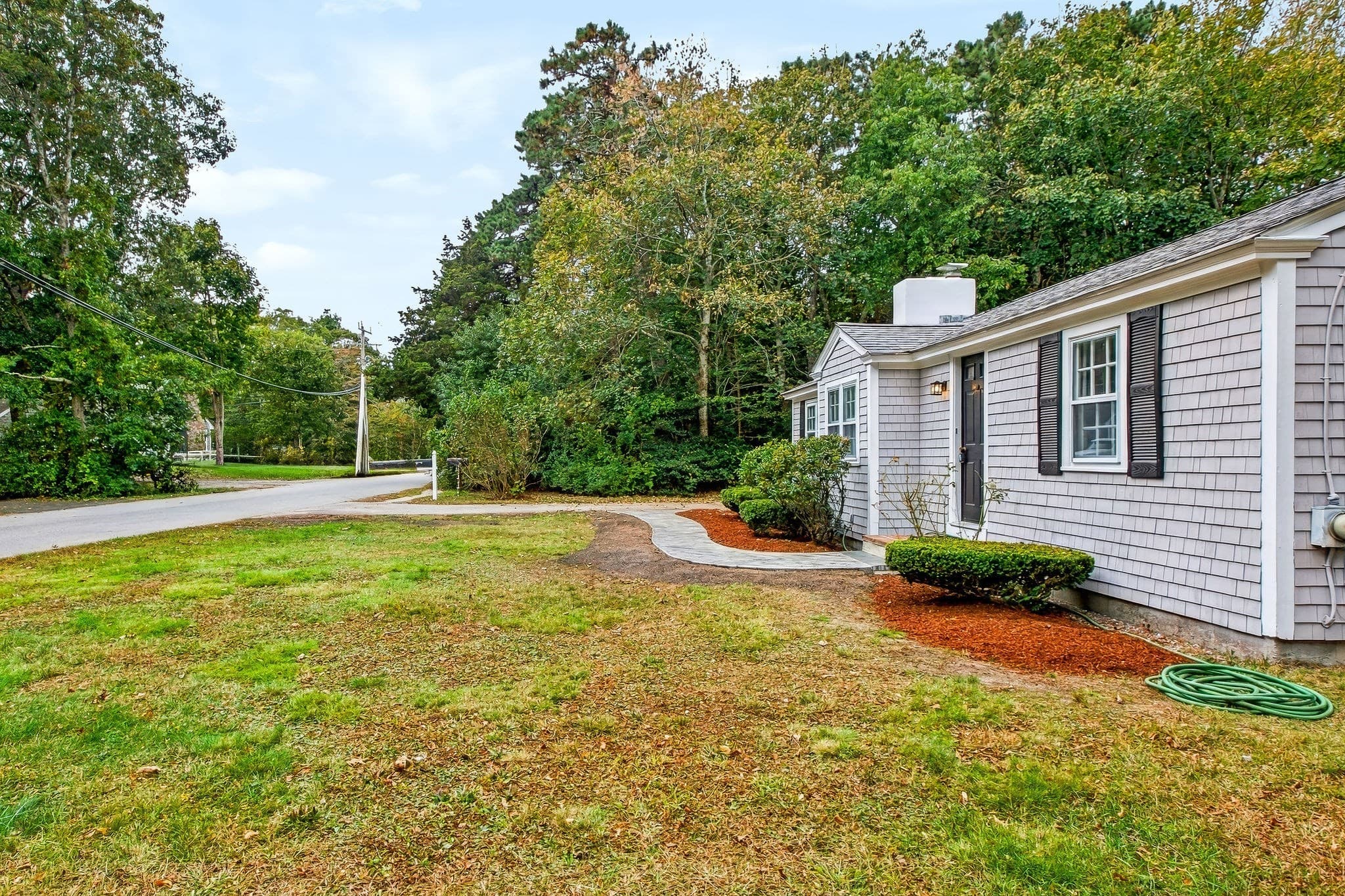 Single Family Residence at 16 Lakeside Dr, Barnstable MA 02648, photo 4 of 41