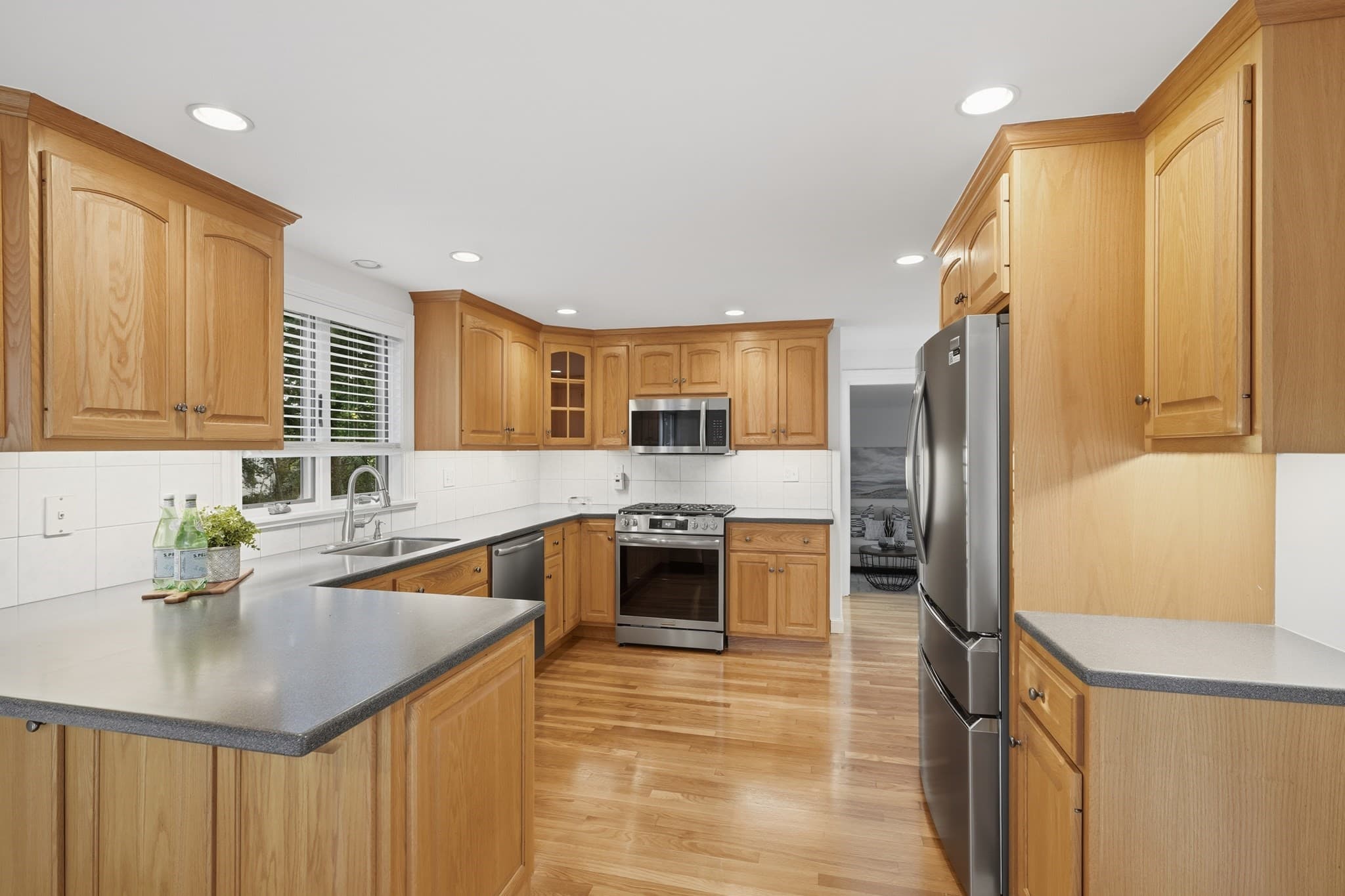 Single Family Residence at 17 Winthrop Ave, Braintree MA 02184, photo 11 of 40