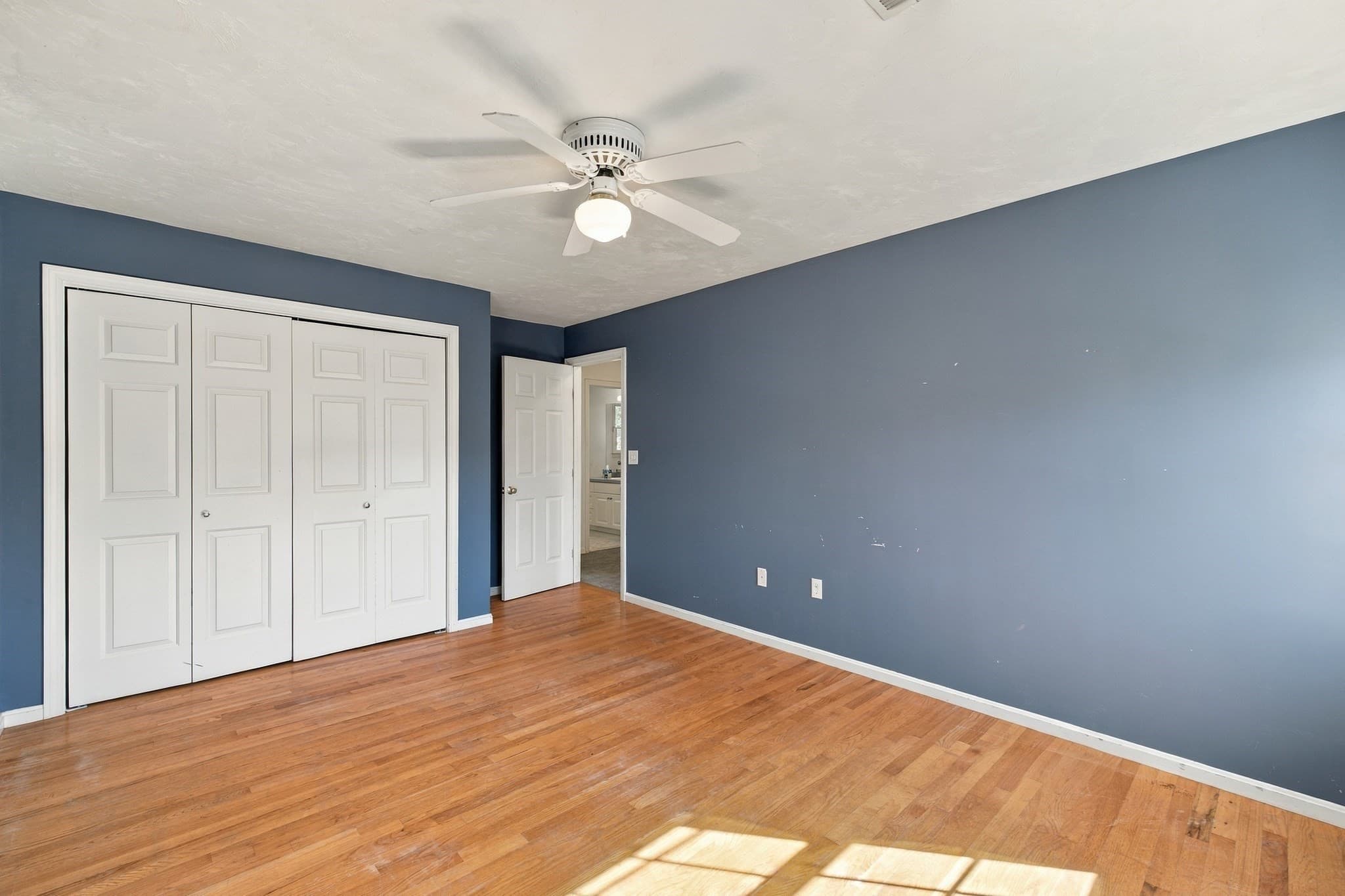 Single Family Residence at 160 Saunders Rd, Norwood MA 02062, photo 27 of 41