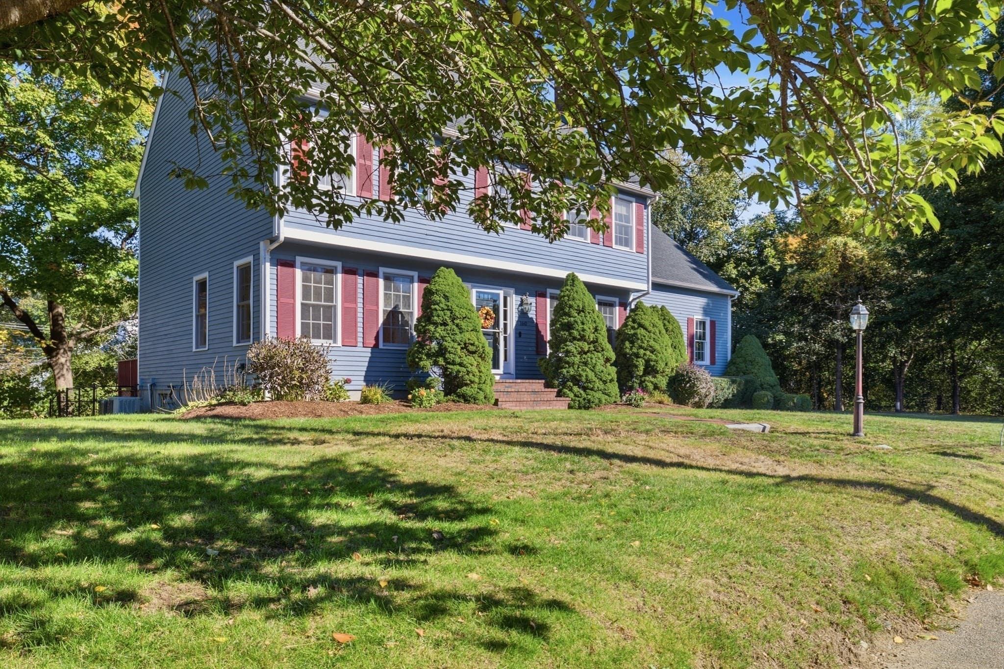 Single Family Residence at 160 Saunders Rd, Norwood MA 02062, photo 3 of 41