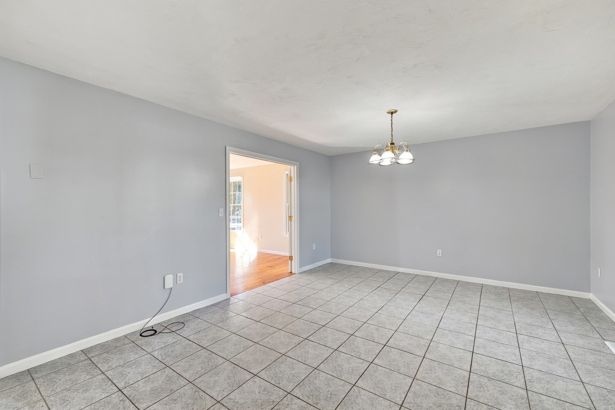 Single Family Residence at 160 Saunders Rd, Norwood MA 02062, photo 20 of 41