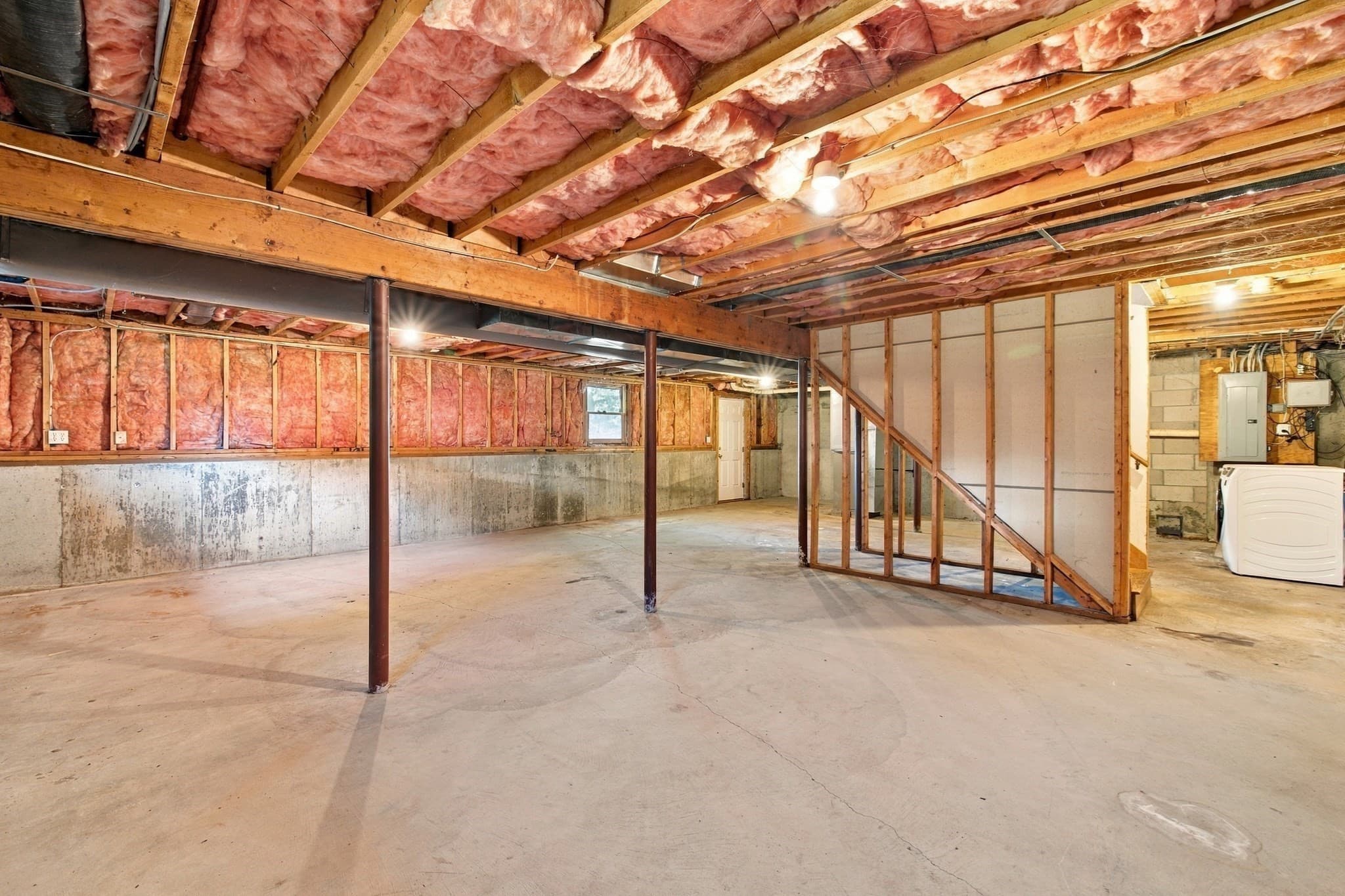 Single Family Residence at 160 Saunders Rd, Norwood MA 02062, photo 38 of 41