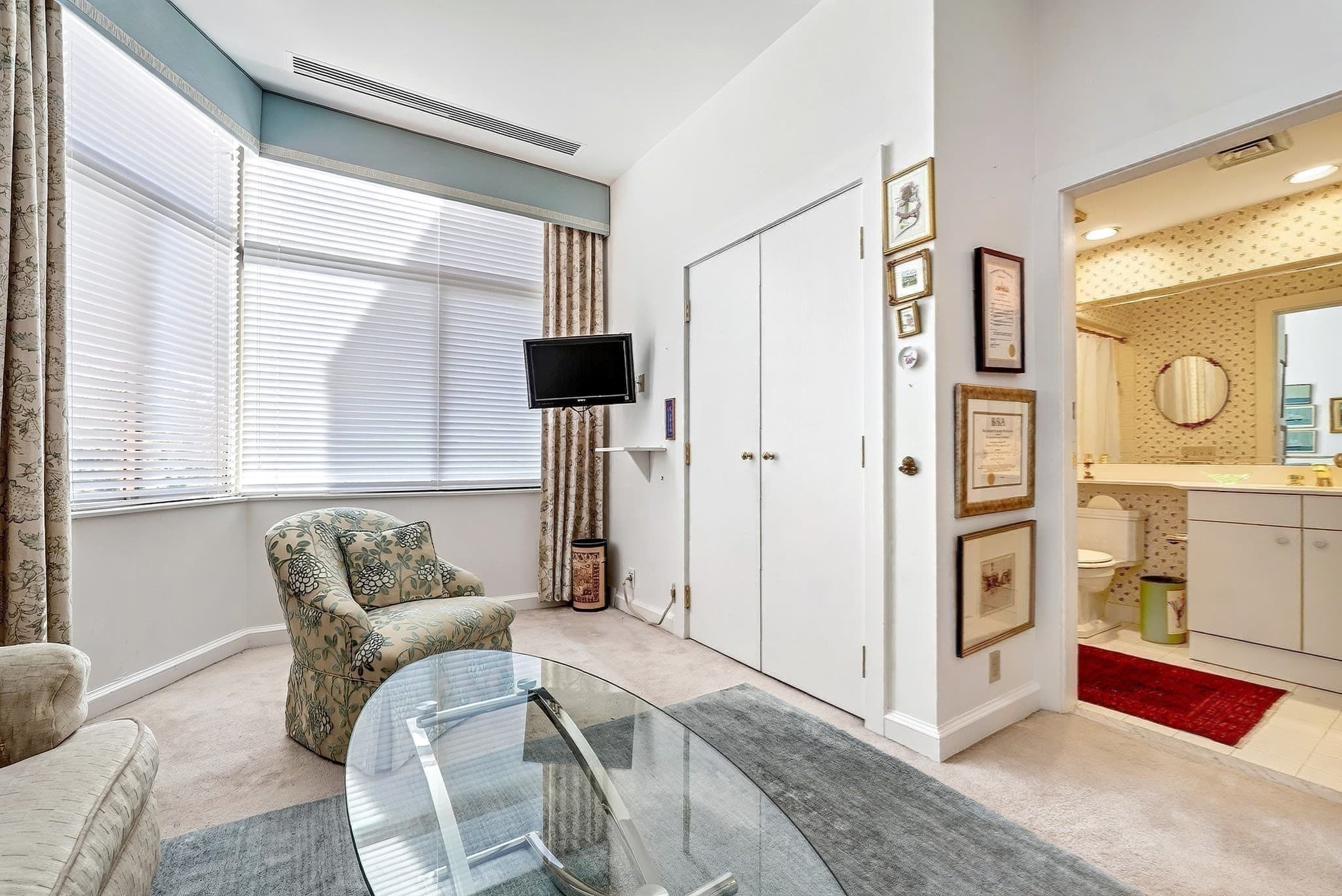 Condominium at 99 Florence St # 5B, Newton MA 02467, Newton, photo 27 of 32