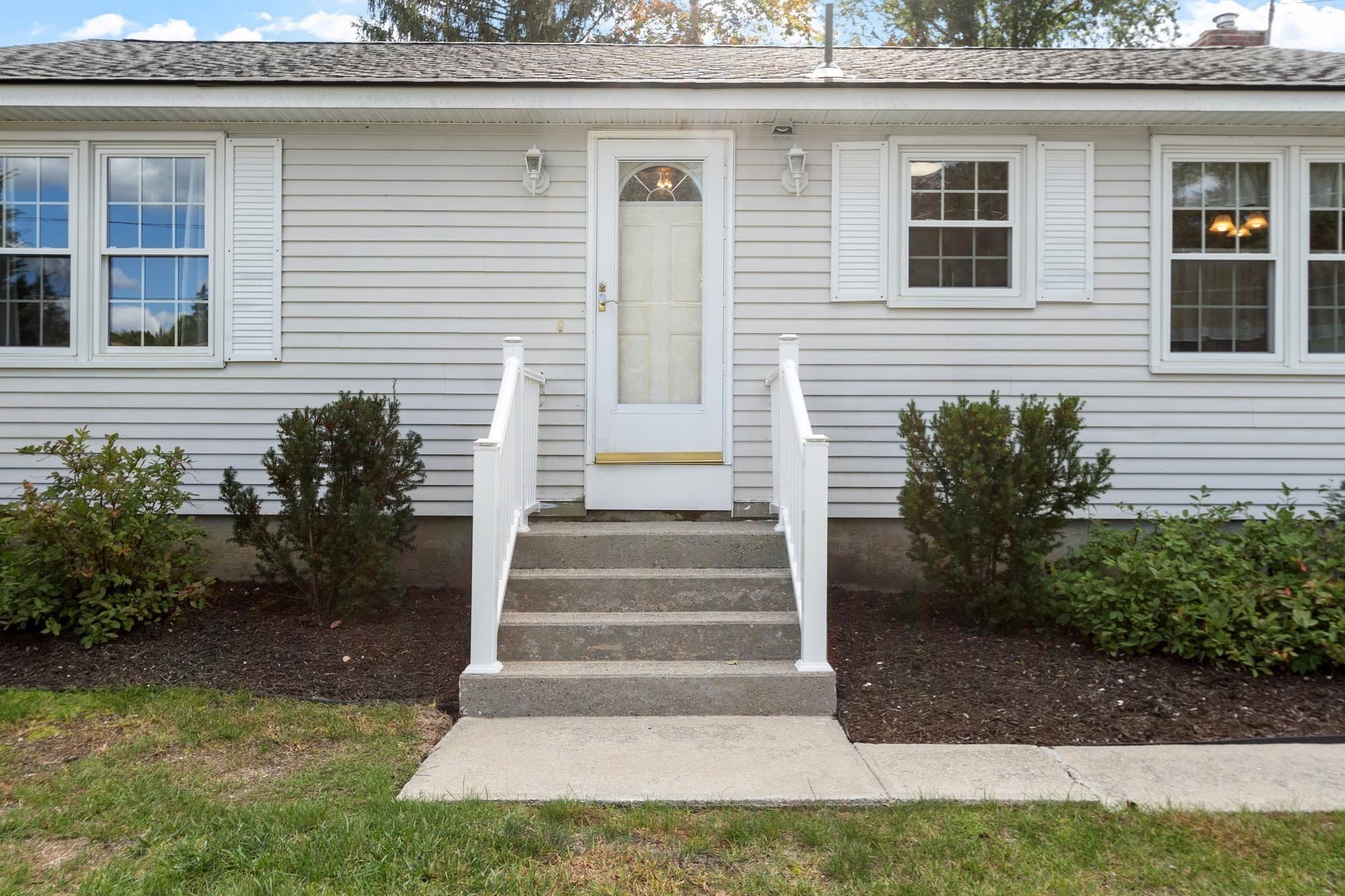 Single Family Residence at 64 Autumn Dr, Fitchburg MA 01420, photo 2 of 38