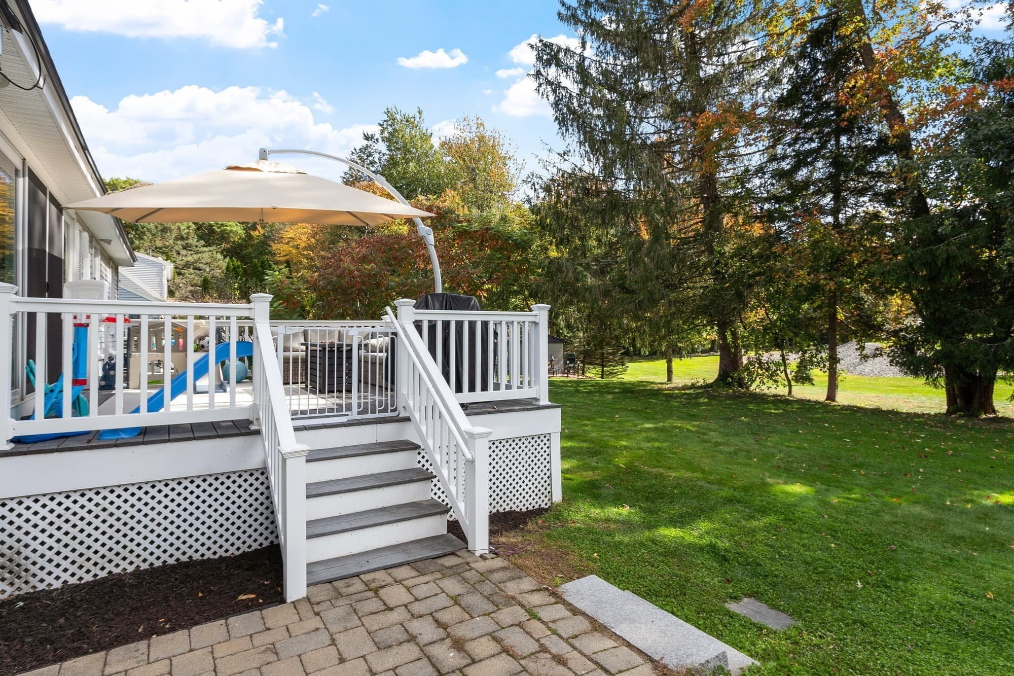 Single Family Residence at 64 Autumn Dr, Fitchburg MA 01420, photo 7 of 38