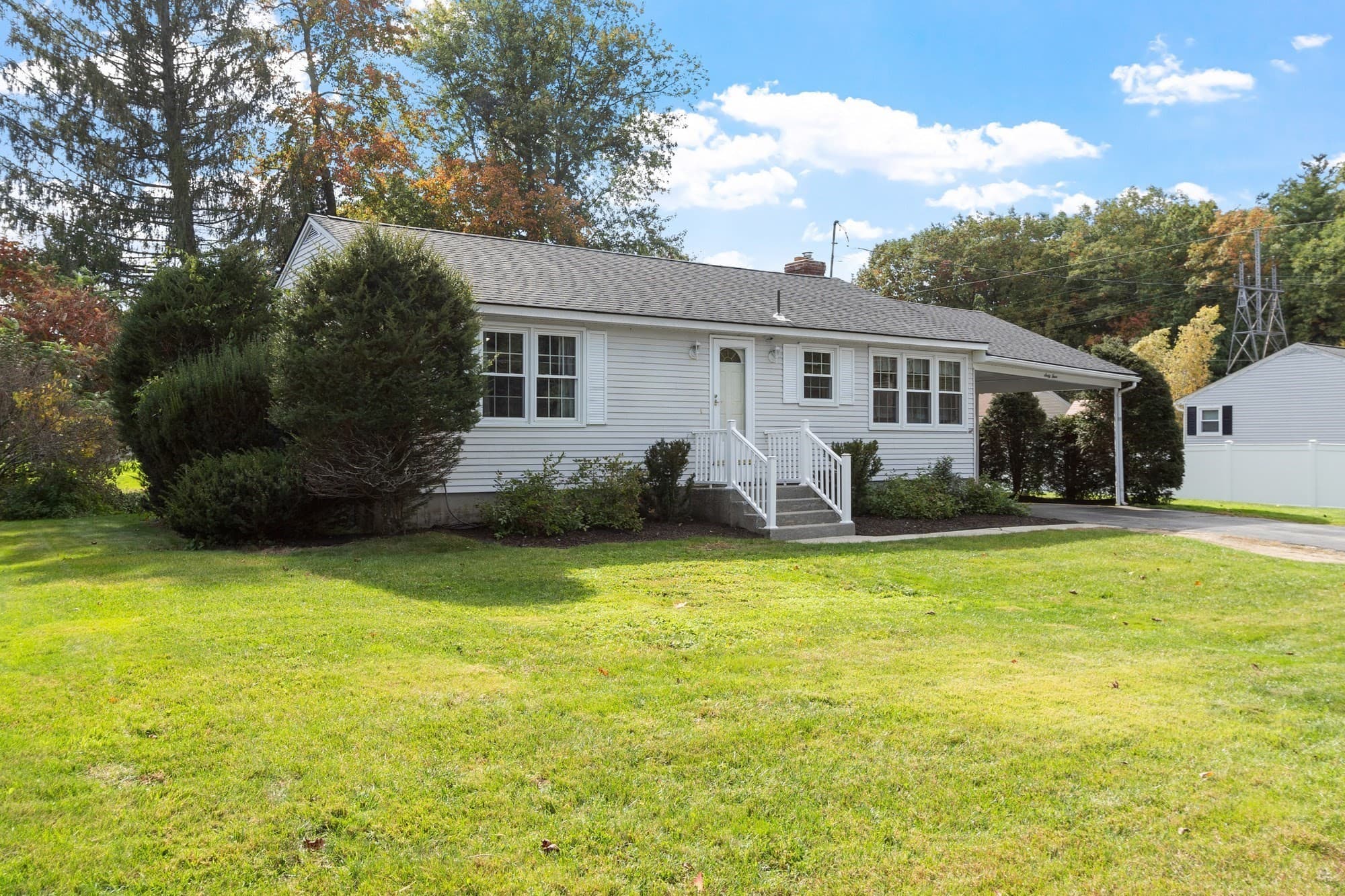 Single Family Residence at 64 Autumn Dr, Fitchburg MA 01420, photo 3 of 38