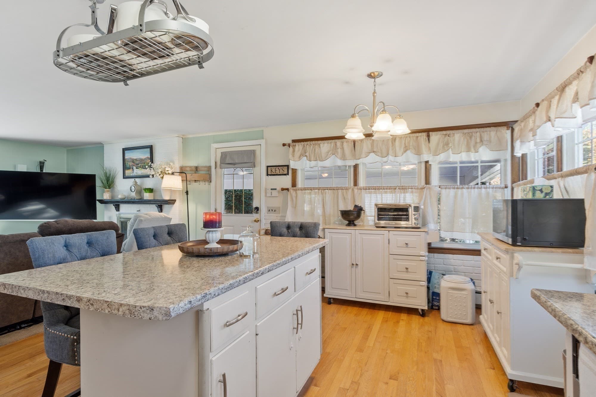 Single Family Residence at 64 Autumn Dr, Fitchburg MA 01420, photo 14 of 38