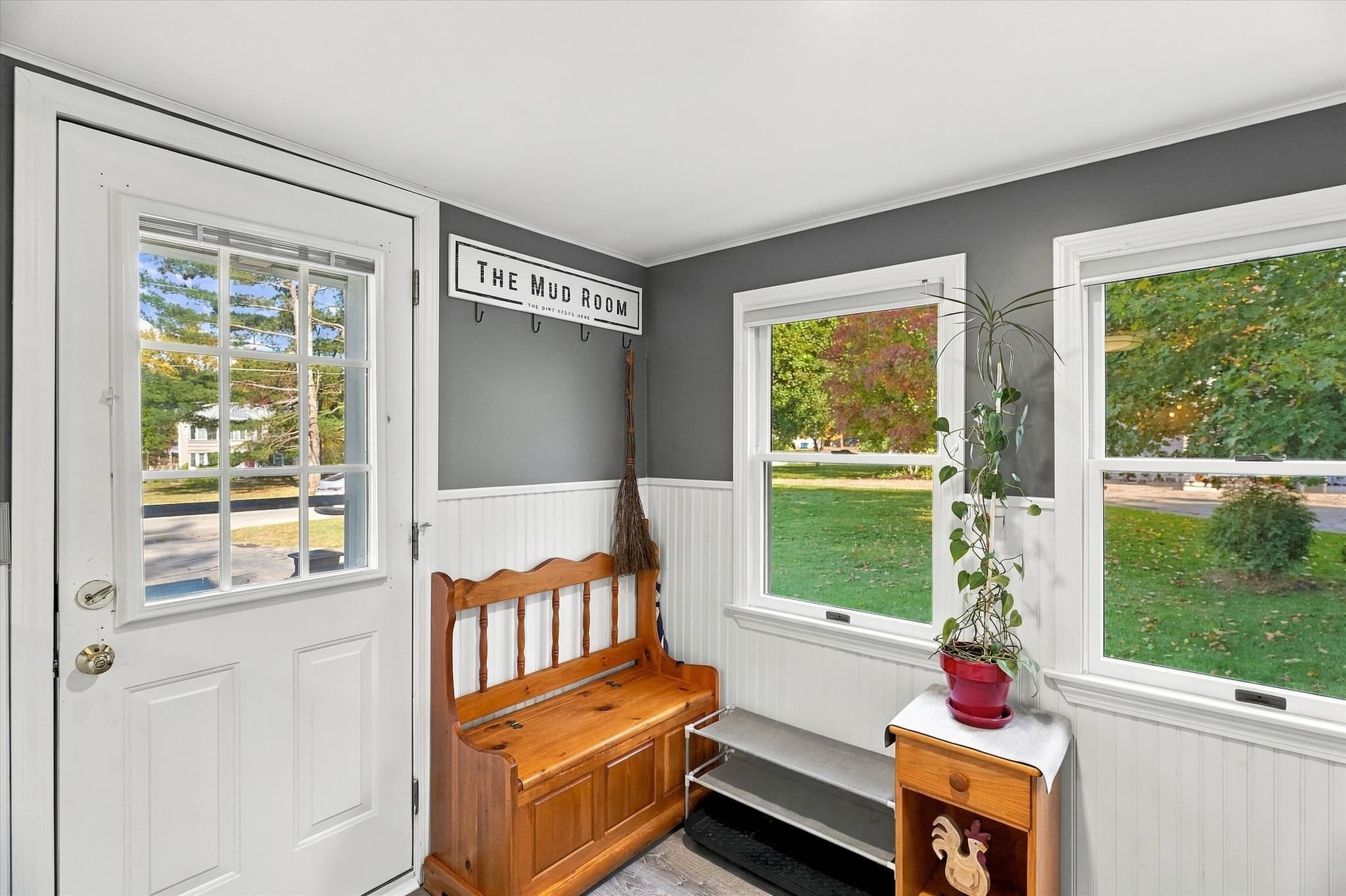 Single Family Residence at 1291 South St, Tewksbury MA 01876, Tewksbury, photo 5 of 40