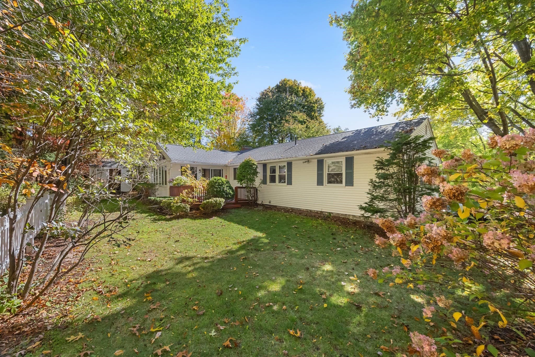 Single Family Residence at 43 Old Brook Rd, Shrewsbury MA 01545, photo 28 of 40