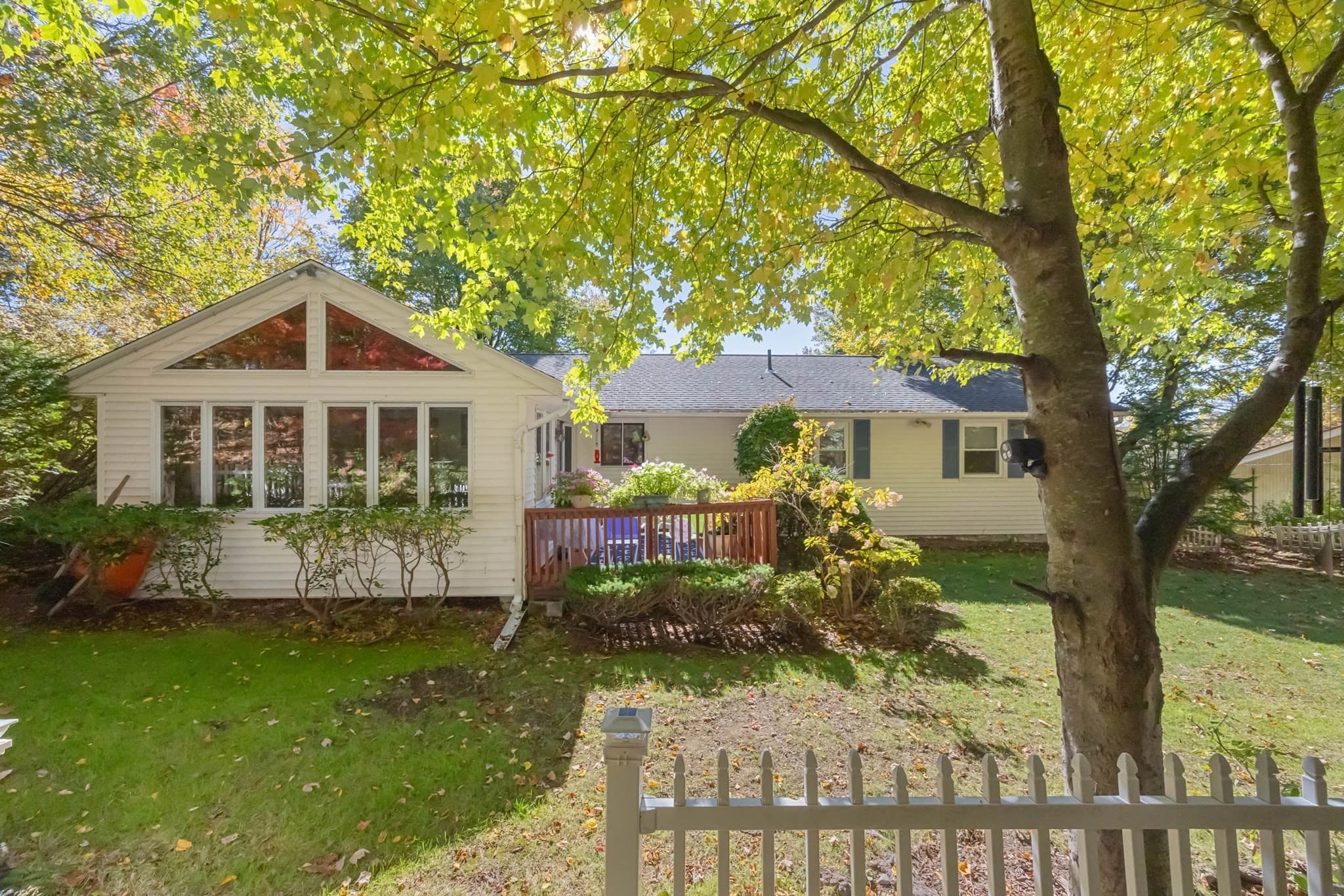 Single Family Residence at 43 Old Brook Rd, Shrewsbury MA 01545, photo 30 of 40
