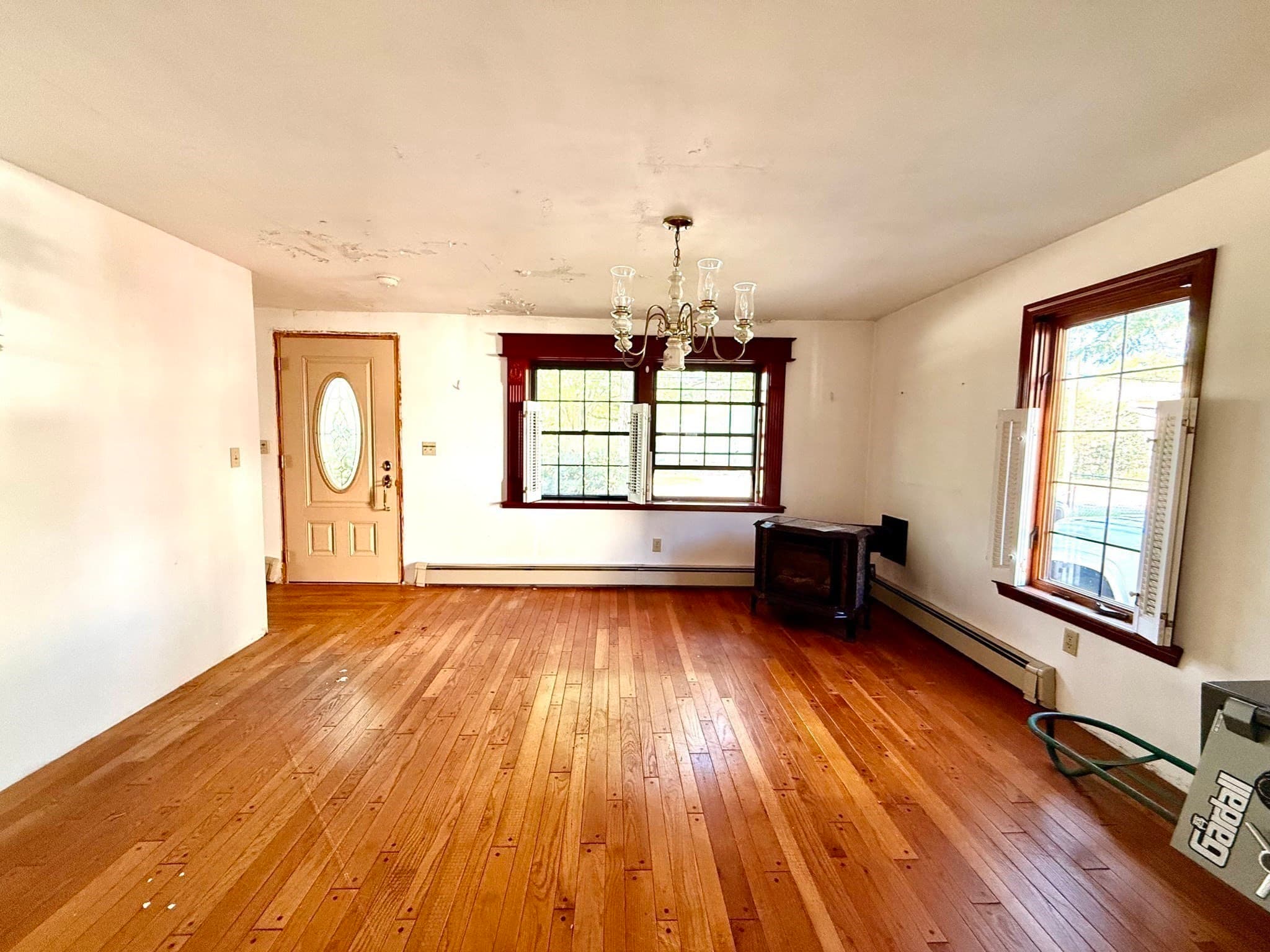 Single Family Residence at 115 Farm Street, Blackstone MA 01504, photo 9 of 34