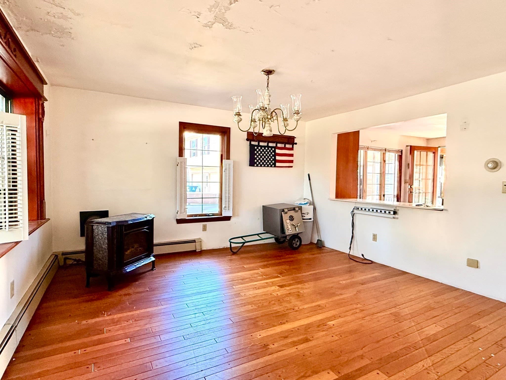 Single Family Residence at 115 Farm Street, Blackstone MA 01504, photo 10 of 34