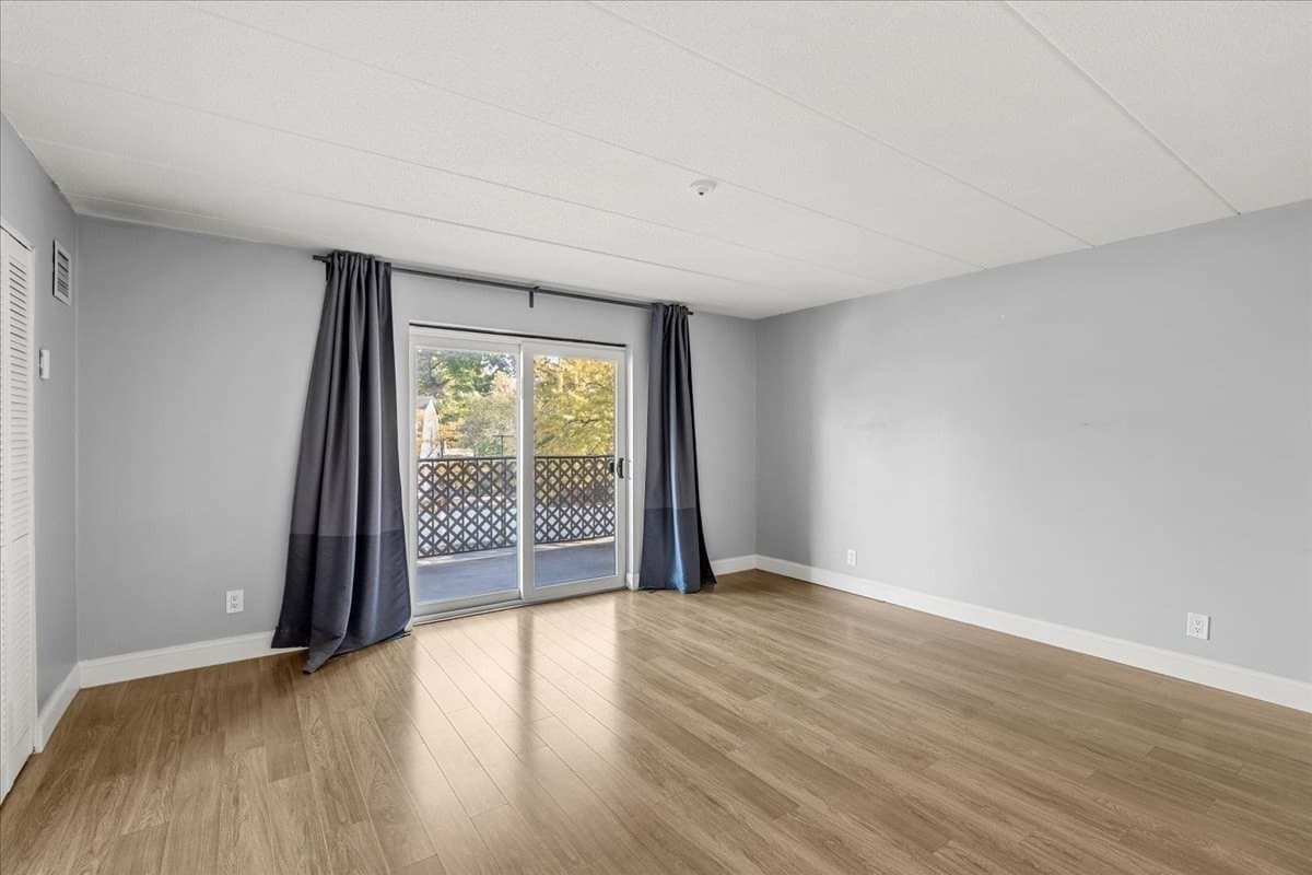 Condominium at 185 Quincy Shore Dr # 24, Quincy MA 02171, Quincy, photo 11 of 22