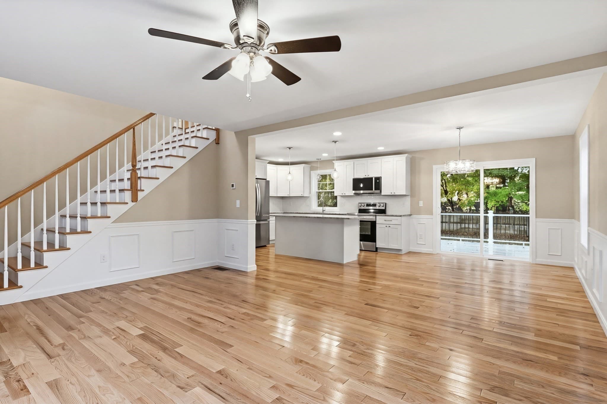 Single Family Residence at 167 Dorset St, Springfield MA 01108, photo 13 of 42