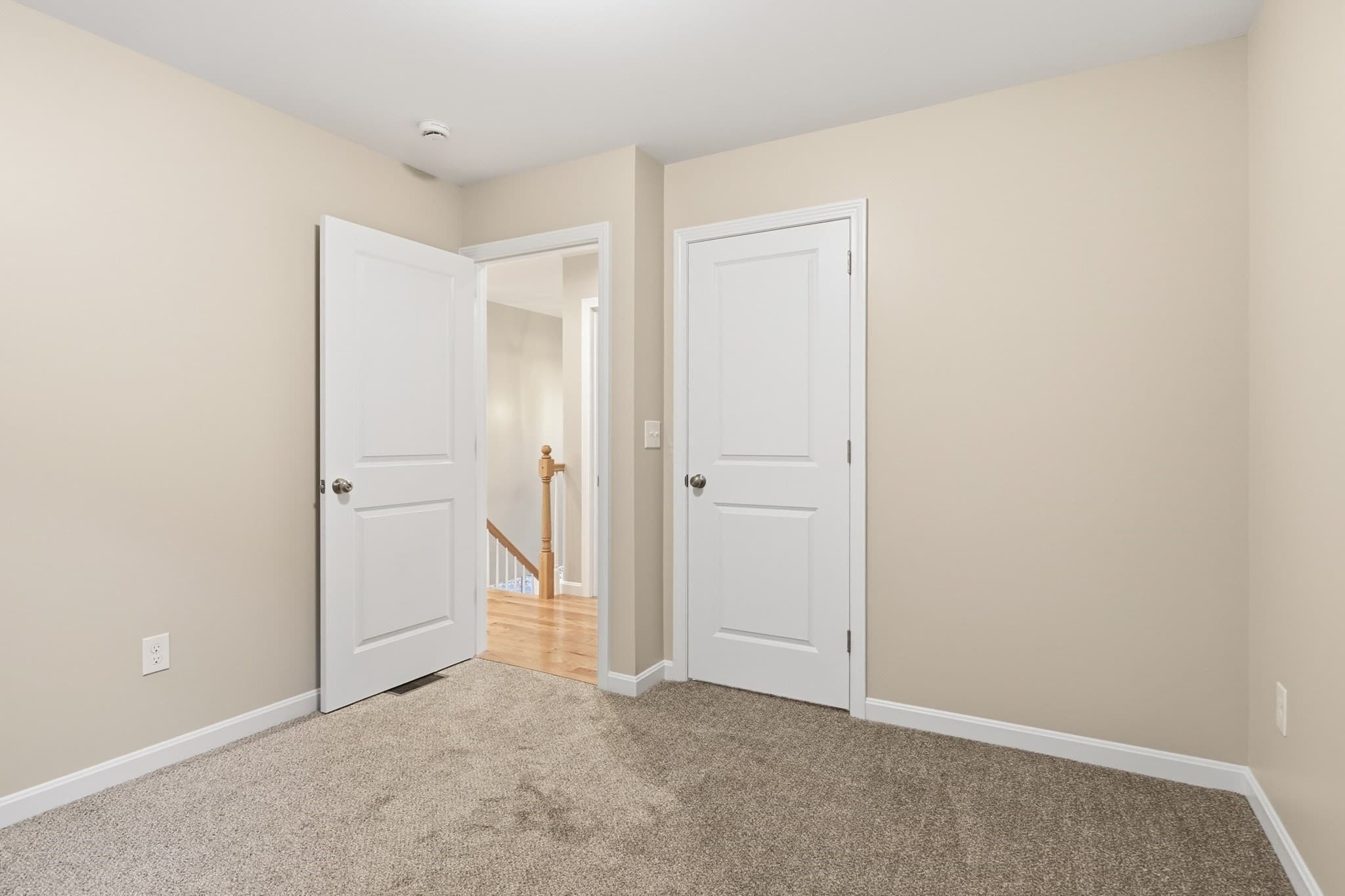 Single Family Residence at 167 Dorset St, Springfield MA 01108, photo 34 of 42
