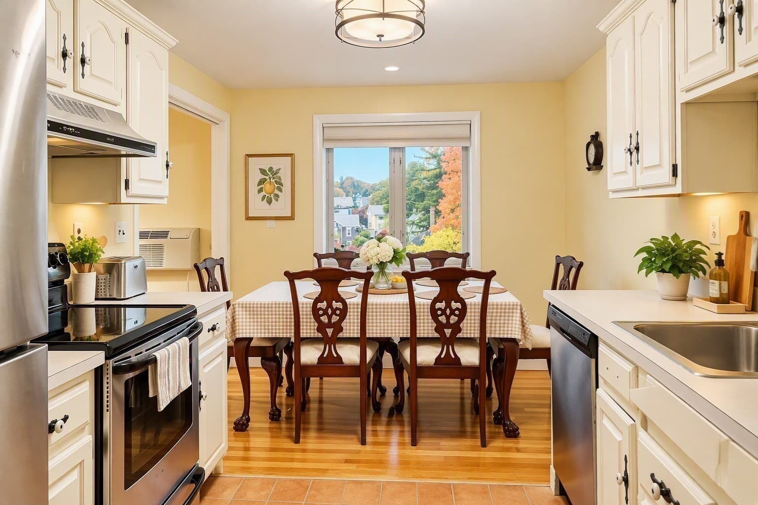 Condominium at 114 Pleasant St. # 406, Arlington MA 02476, photo 5 of 12