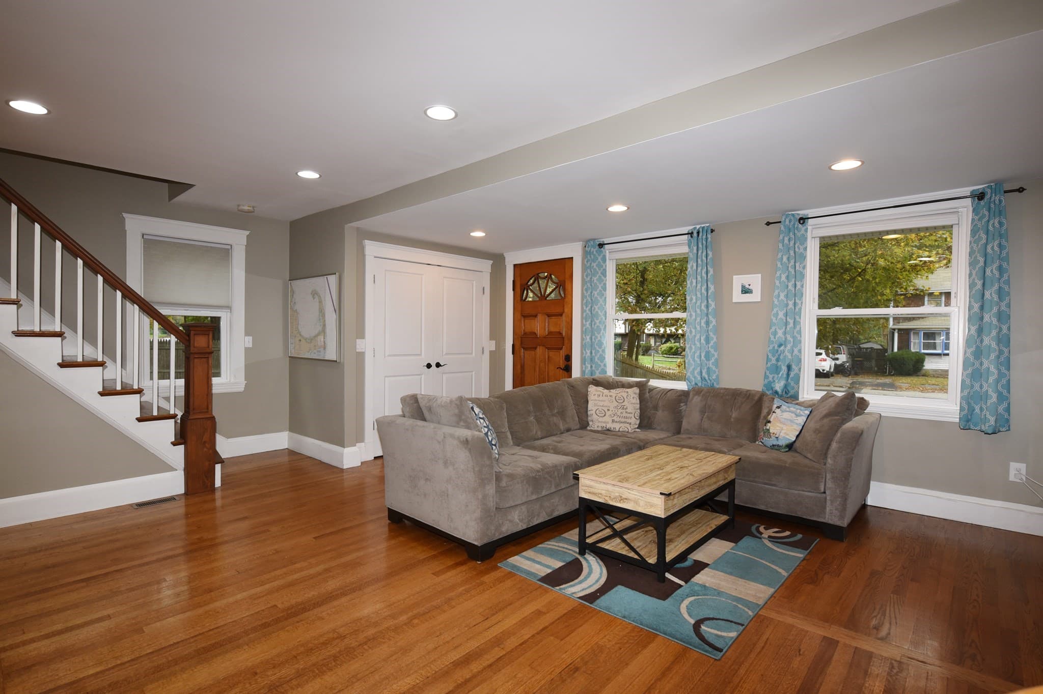 Single Family Residence at 507 Union Street, Weymouth MA 02190, photo 6 of 18