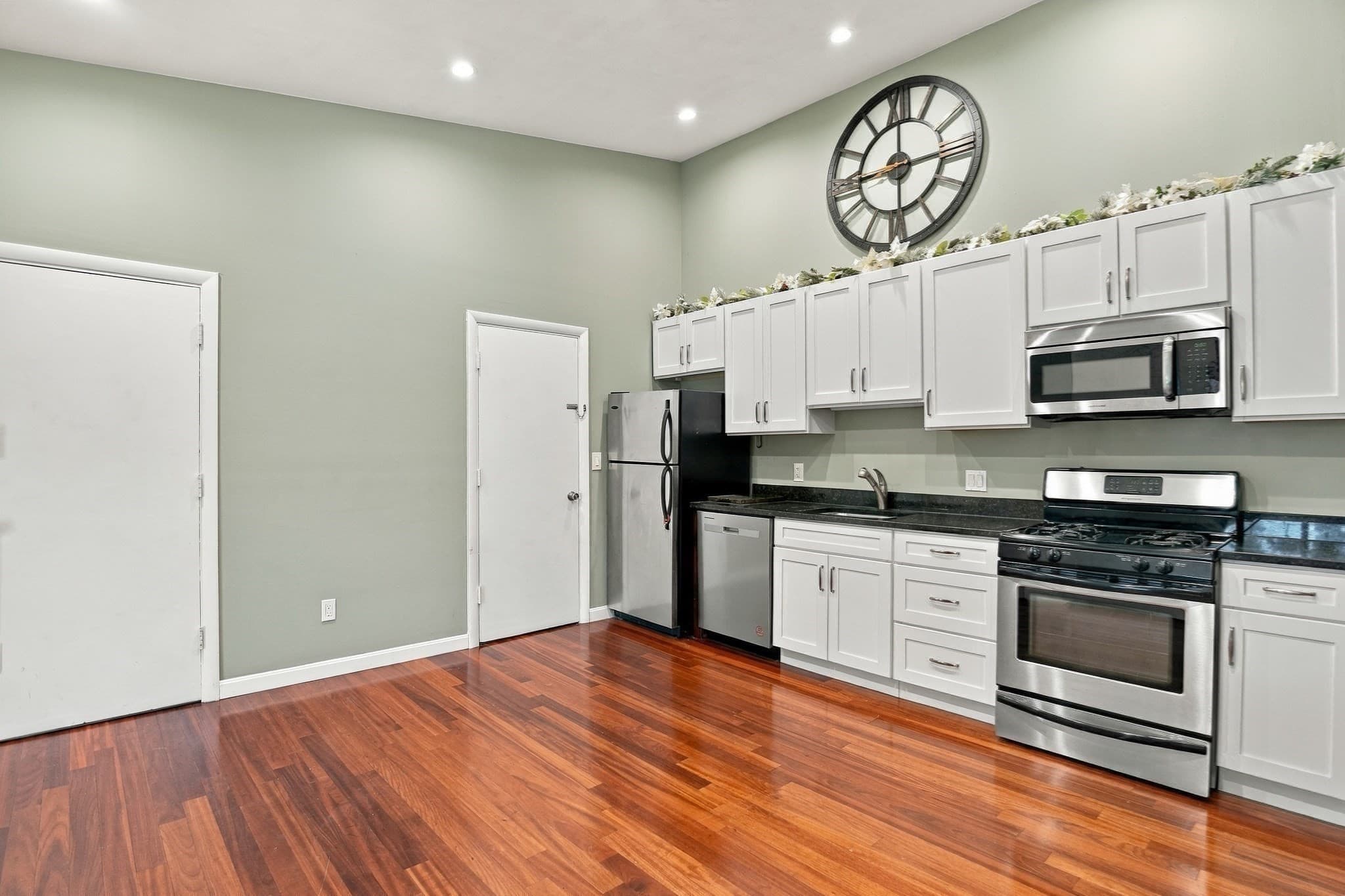 Condominium at 25 Hosmer Street # 15, Marlborough MA 01752, Marlborough, photo 3 of 21