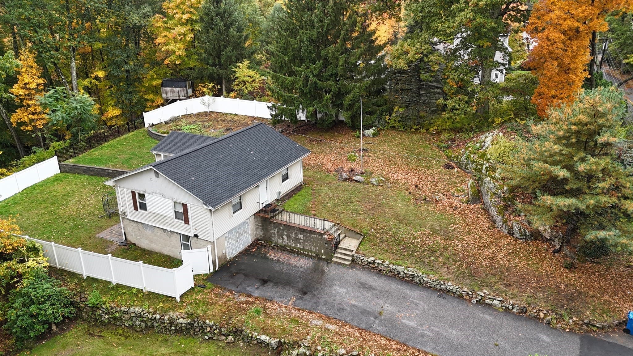 237 River Rd, Tewksbury MA 01876