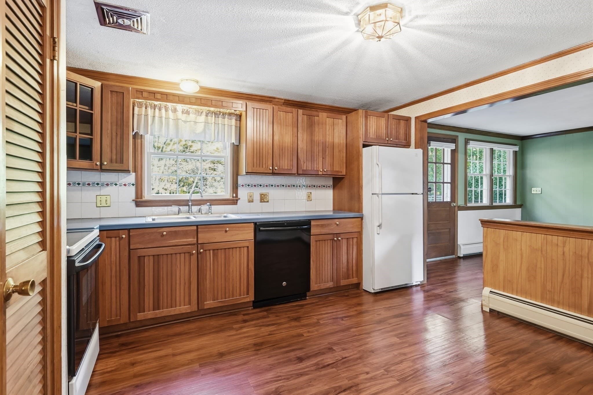 Single Family Residence at 13 Addison Rd, Wilbraham MA 01095, photo 12 of 40