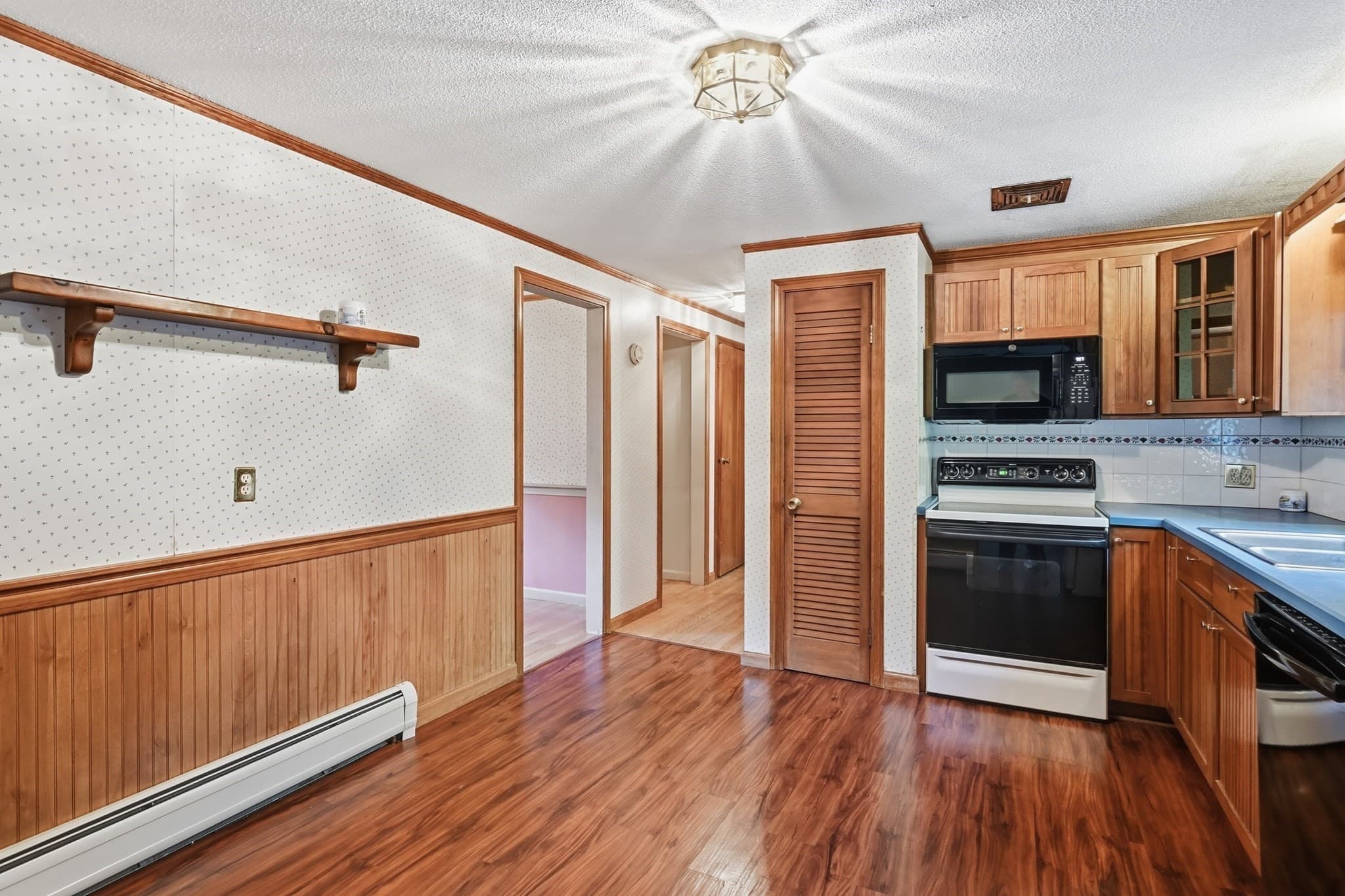 Single Family Residence at 13 Addison Rd, Wilbraham MA 01095, photo 14 of 40