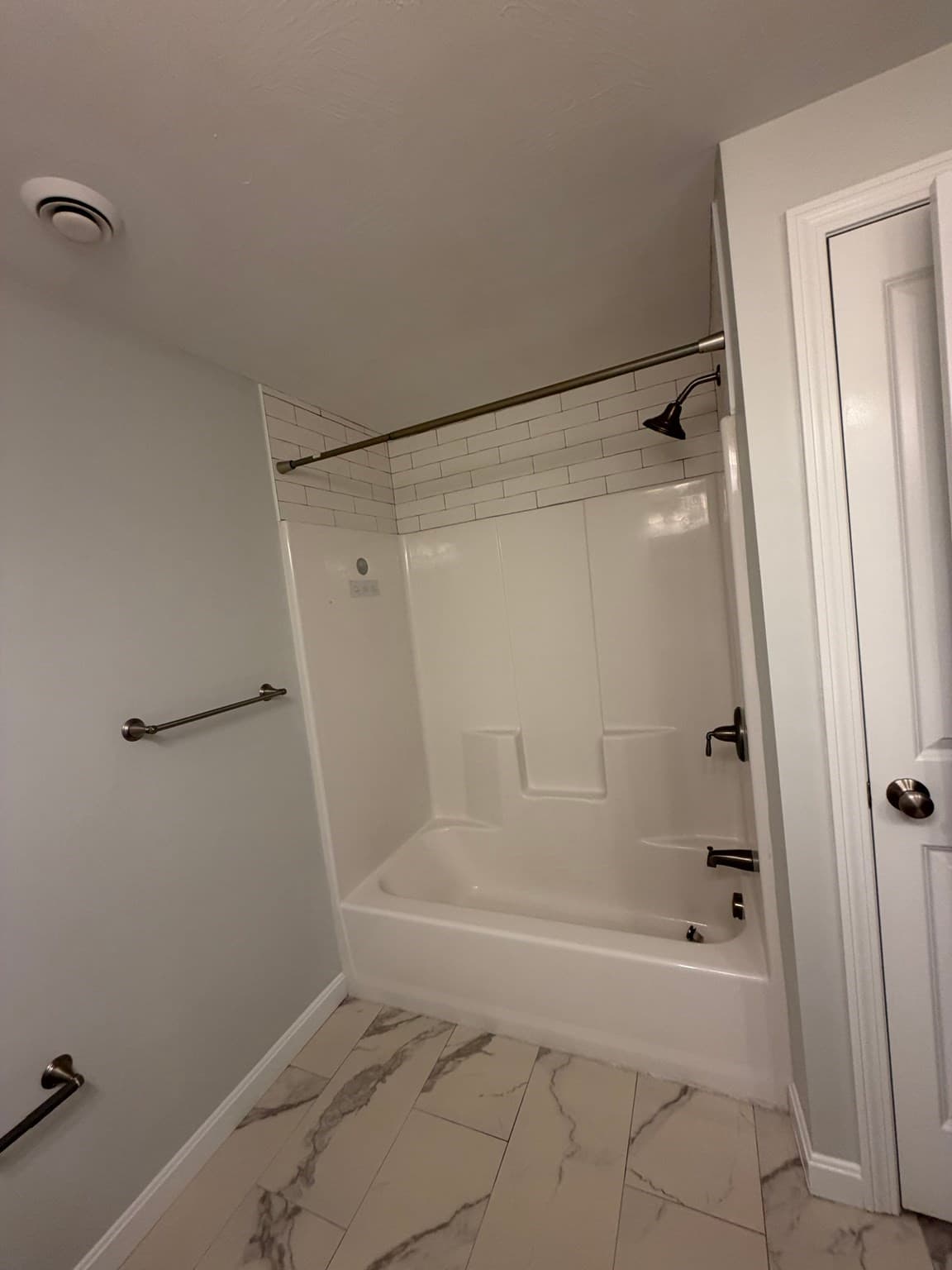 Condominium at 138 Elm St # 43, Kingston MA 02364, photo 5 of 5