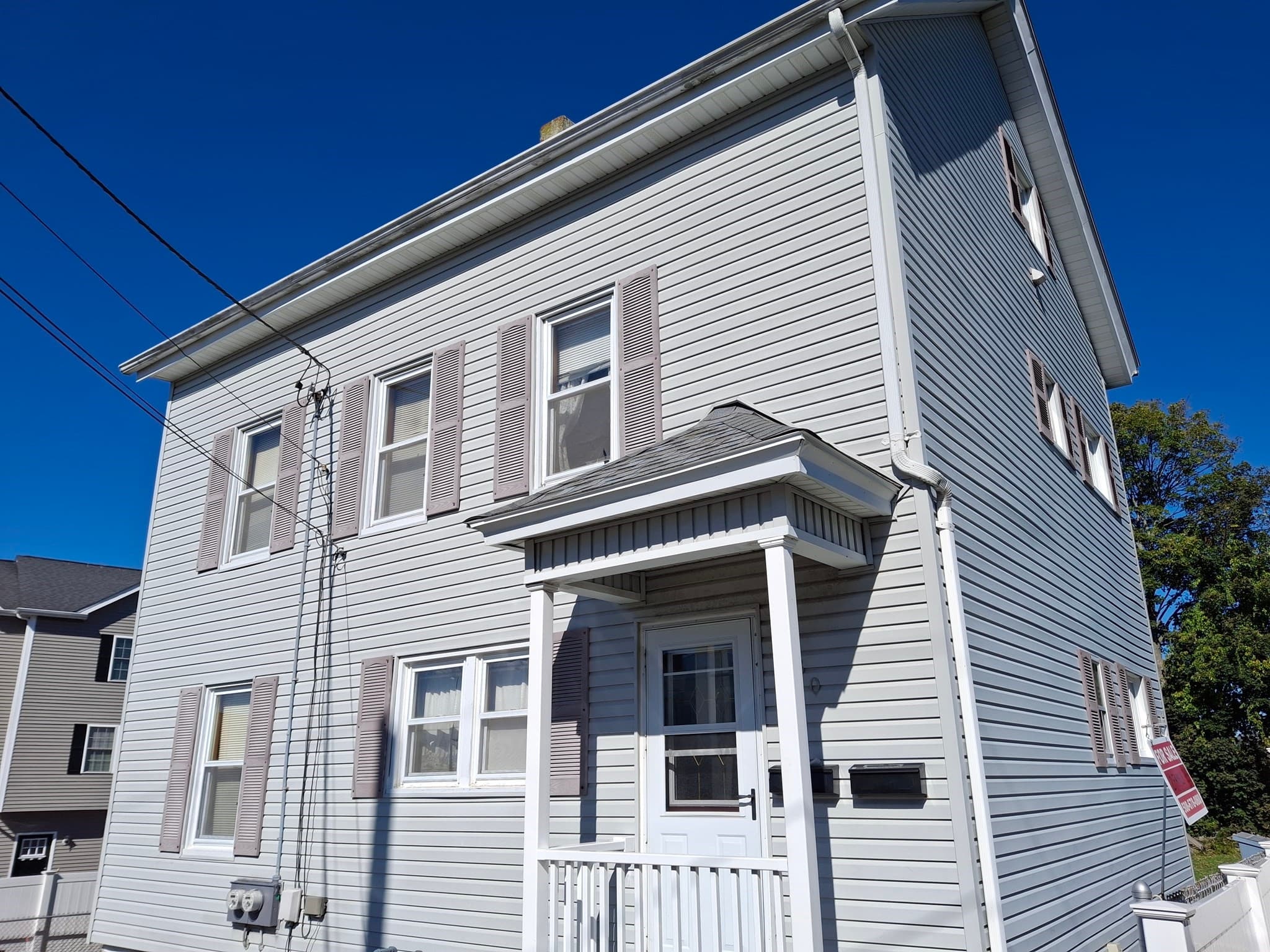 30 Riverview St, Fall River MA 02724
