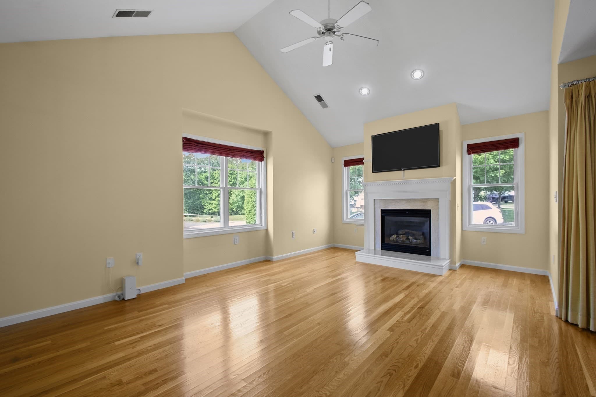 Condominium at 500 Mendon Rd # 326, Cumberland RI 02864, photo 7 of 38
