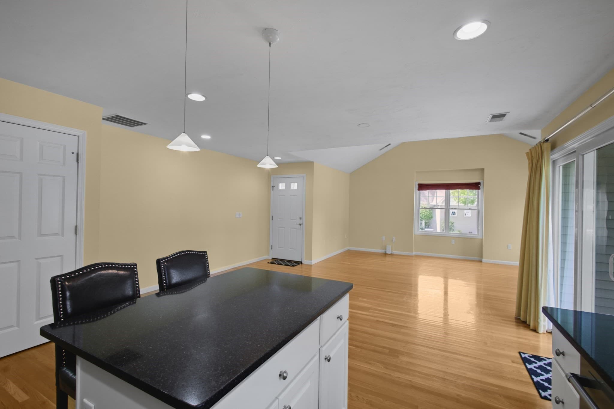 Condominium at 500 Mendon Rd # 326, Cumberland RI 02864, photo 15 of 38