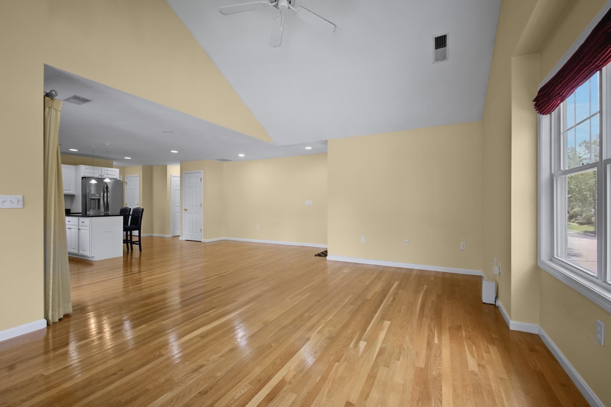 Condominium at 500 Mendon Rd # 326, Cumberland RI 02864, photo 8 of 38
