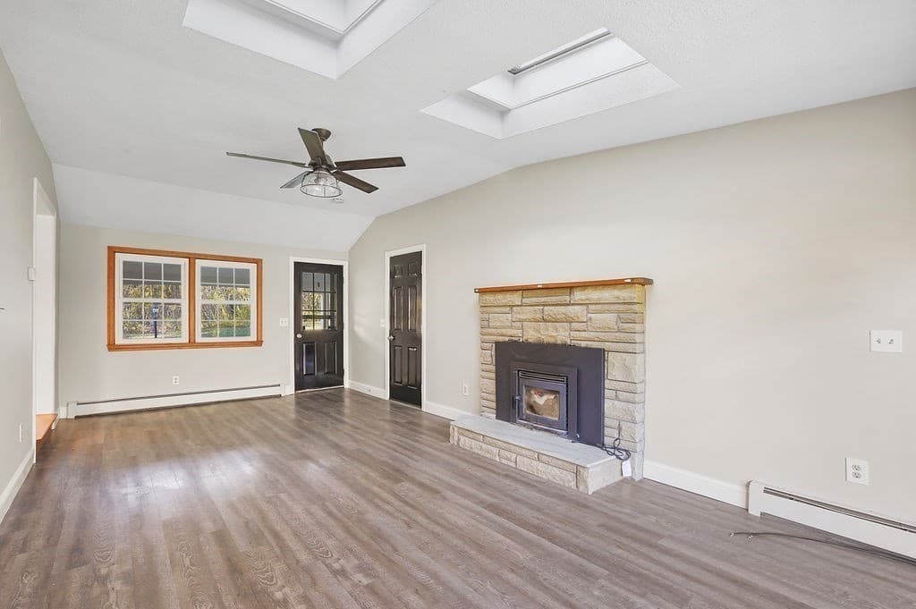 Single Family Residence at 1179 Tinkham Road, Wilbraham MA 01095, photo 6 of 39