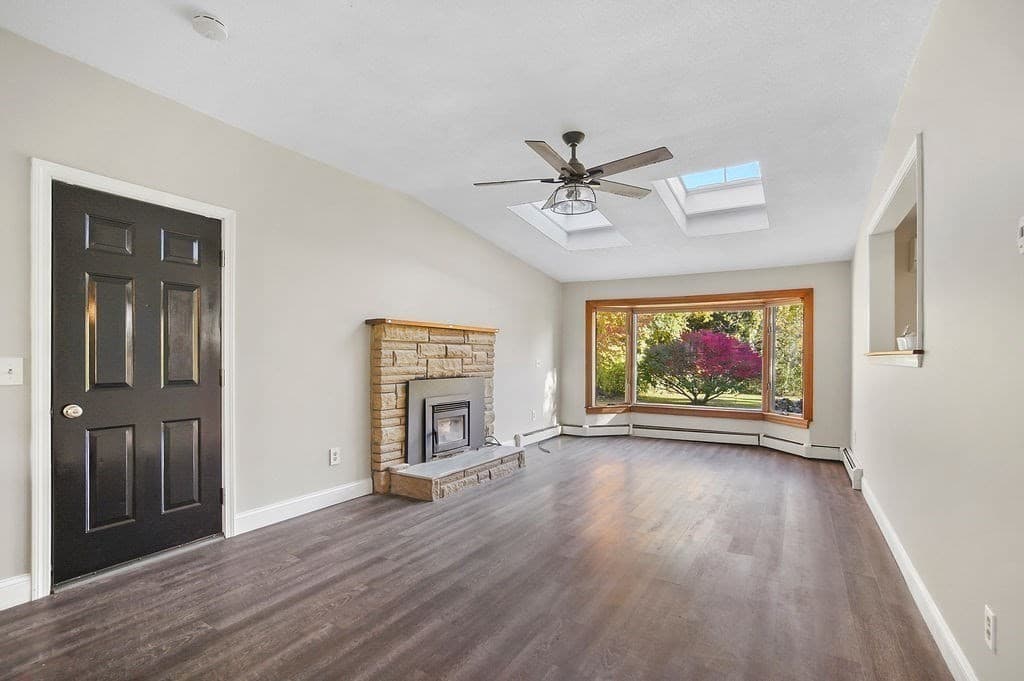 Single Family Residence at 1179 Tinkham Road, Wilbraham MA 01095, photo 7 of 39