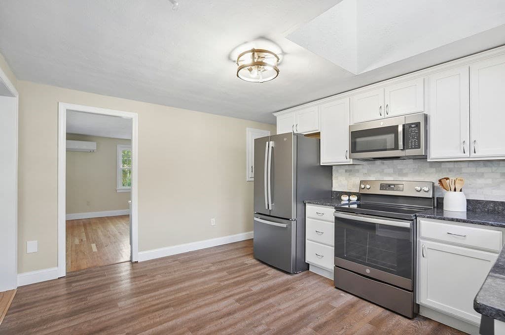 Single Family Residence at 1179 Tinkham Road, Wilbraham MA 01095, photo 10 of 39