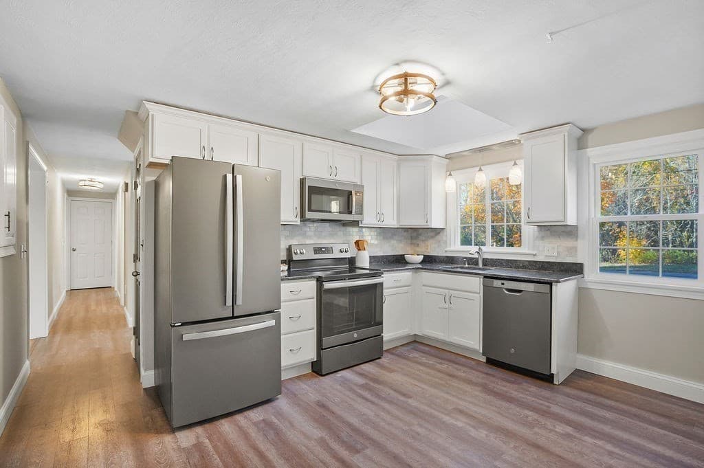 Single Family Residence at 1179 Tinkham Road, Wilbraham MA 01095, photo 8 of 39