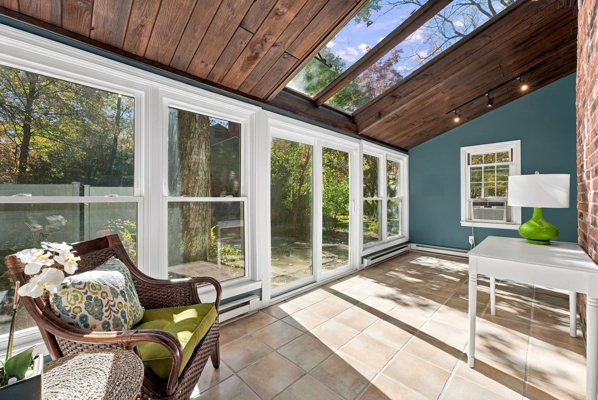 Single Family Residence at 175 Franklin Rd, Longmeadow MA 01106, photo 17 of 42