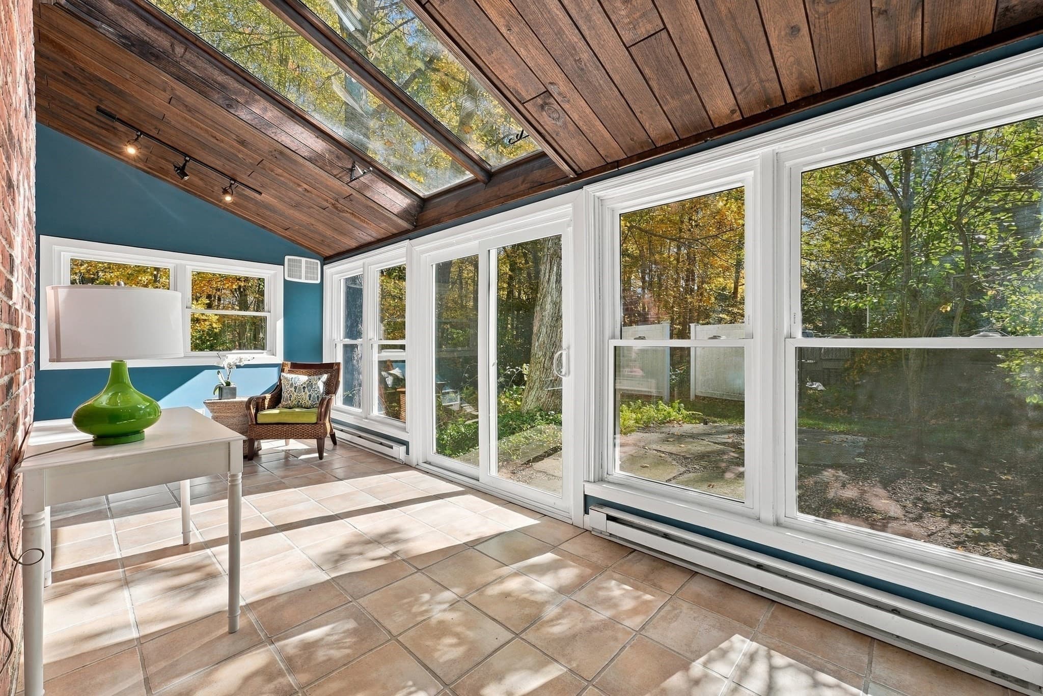 Single Family Residence at 175 Franklin Rd, Longmeadow MA 01106, photo 18 of 42