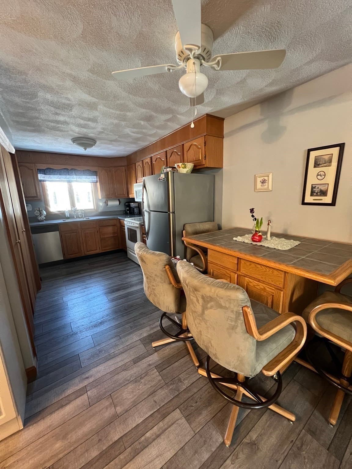 Attached (Townhouse/Rowhouse/Duplex) at 68 Central St # 2, Woburn MA 01801, photo 3 of 15