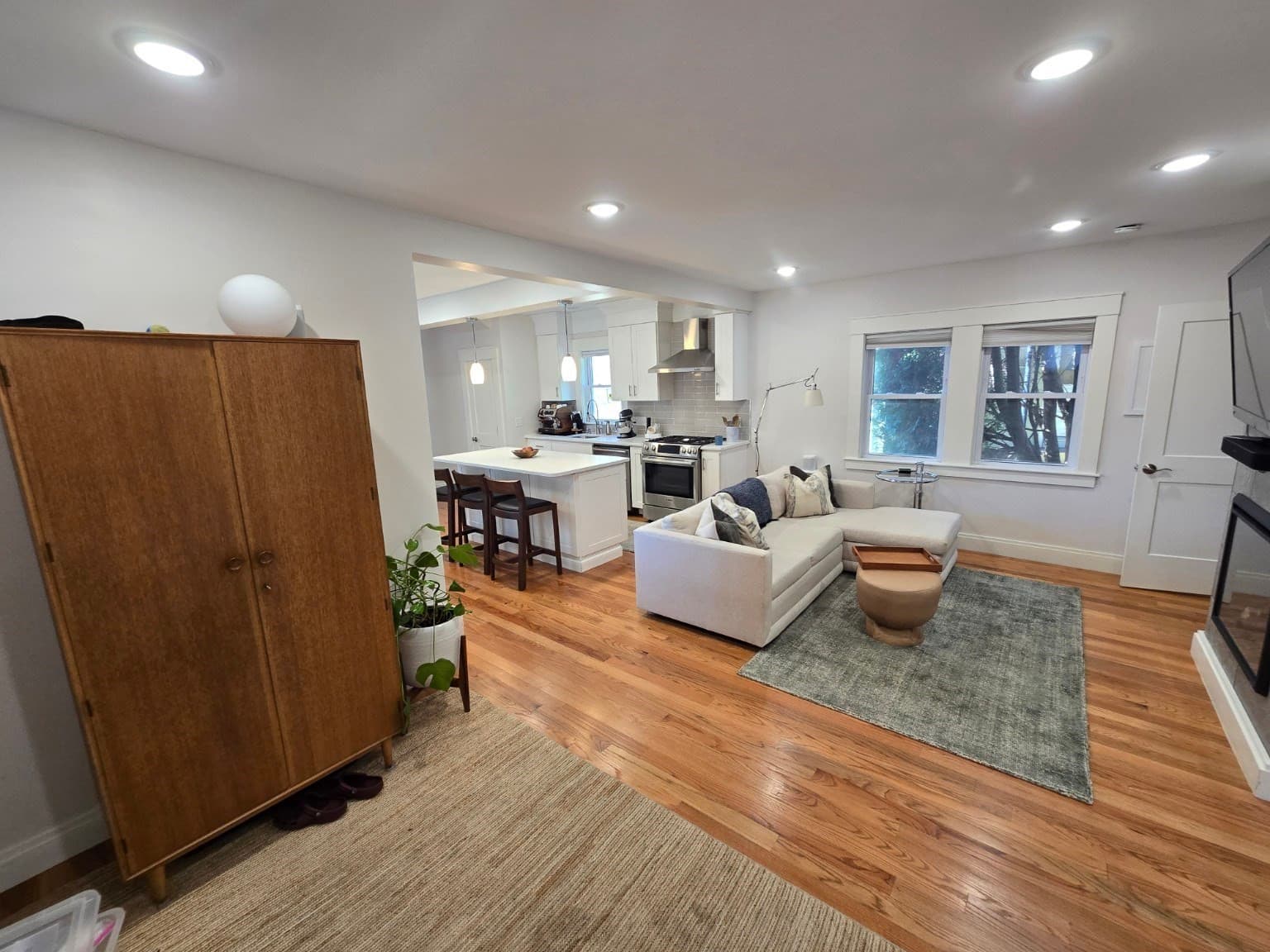 Condominium at 26 Porter St # 1, Somerville MA 02143, photo 2 of 8
