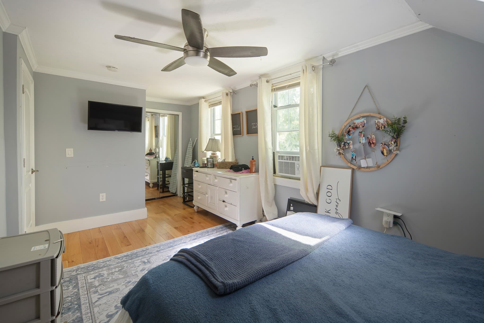 Single Family Residence at 21 Englewood Ave, Worcester MA 01603, photo 10 of 26
