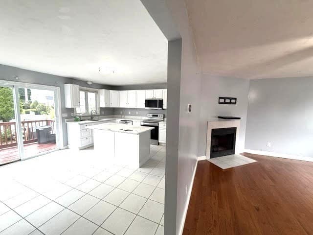 Attached (Townhouse/Rowhouse/Duplex) at 3-A Friedel Street # 0, Worcester MA 01603, photo 25 of 39