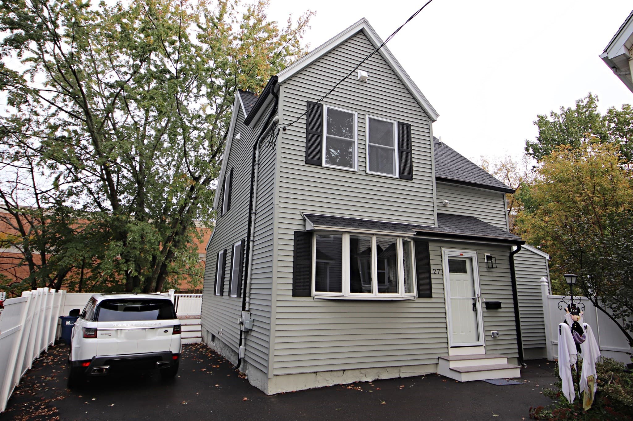 27 Holbrook Court # 1, Melrose MA 02176