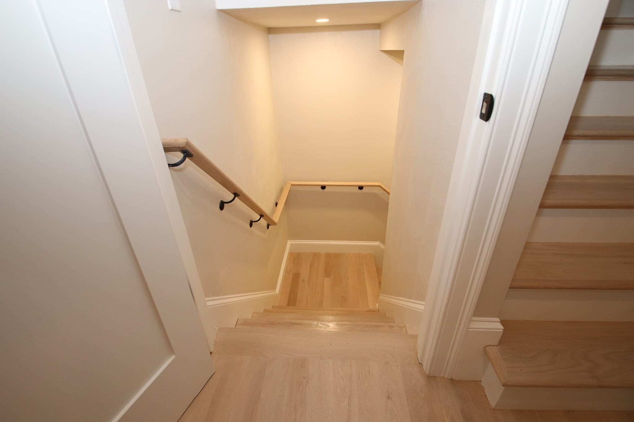 Condominium at 27 Holbrook Court # 1, Melrose MA 02176, photo 29 of 33