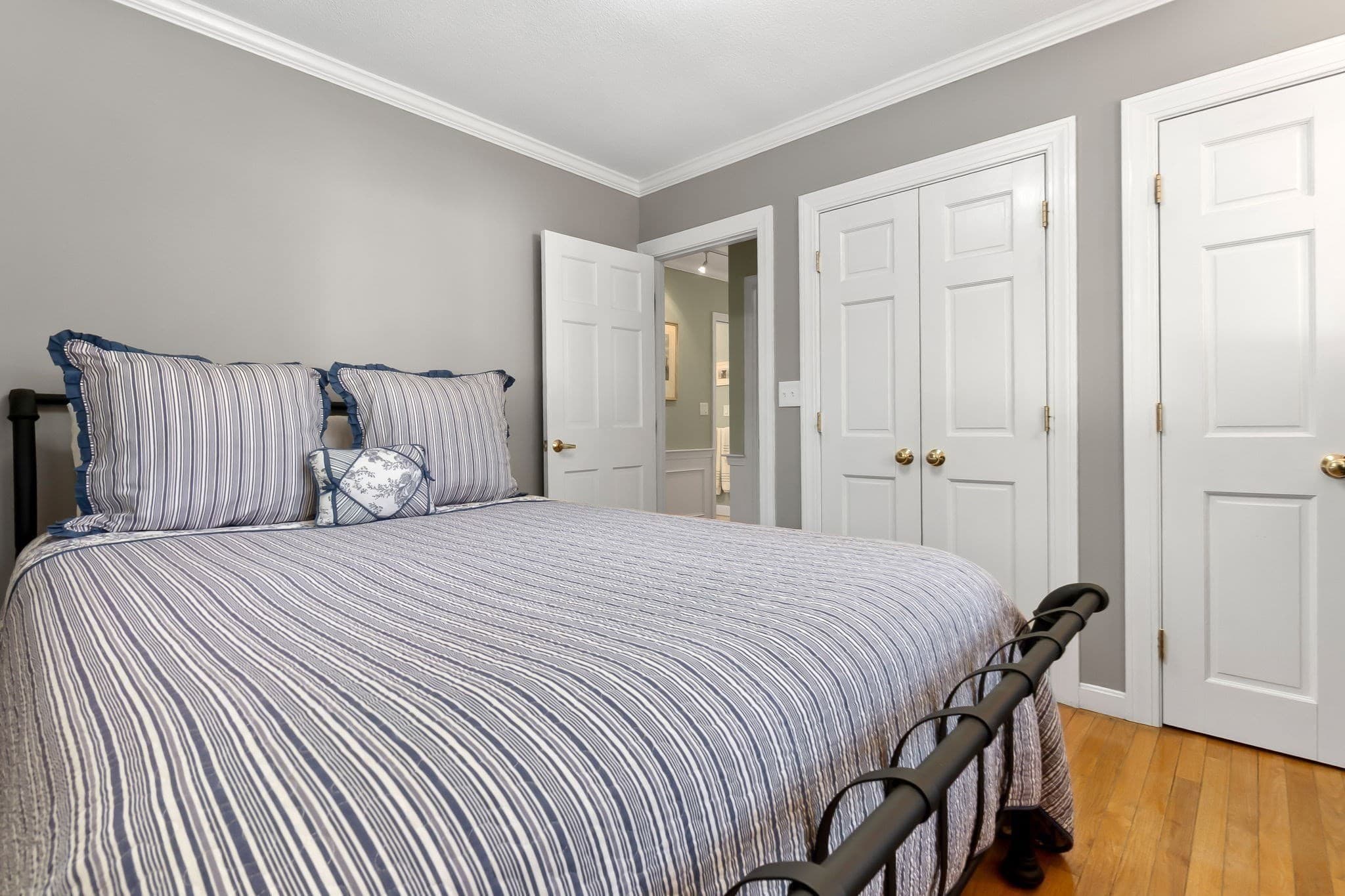 Single Family Residence at 38 Sonning Rd, Beverly MA 01915, photo 32 of 39