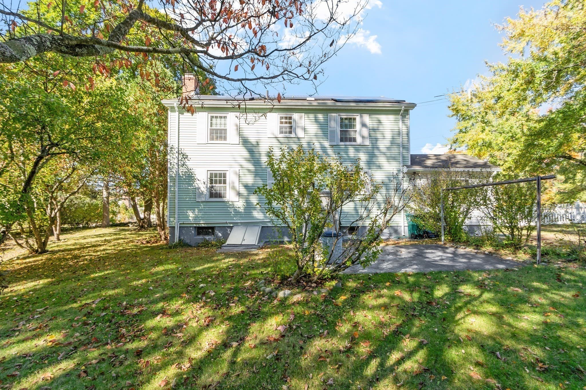 Single Family Residence at 54 River St, Billerica MA 01821, photo 6 of 42