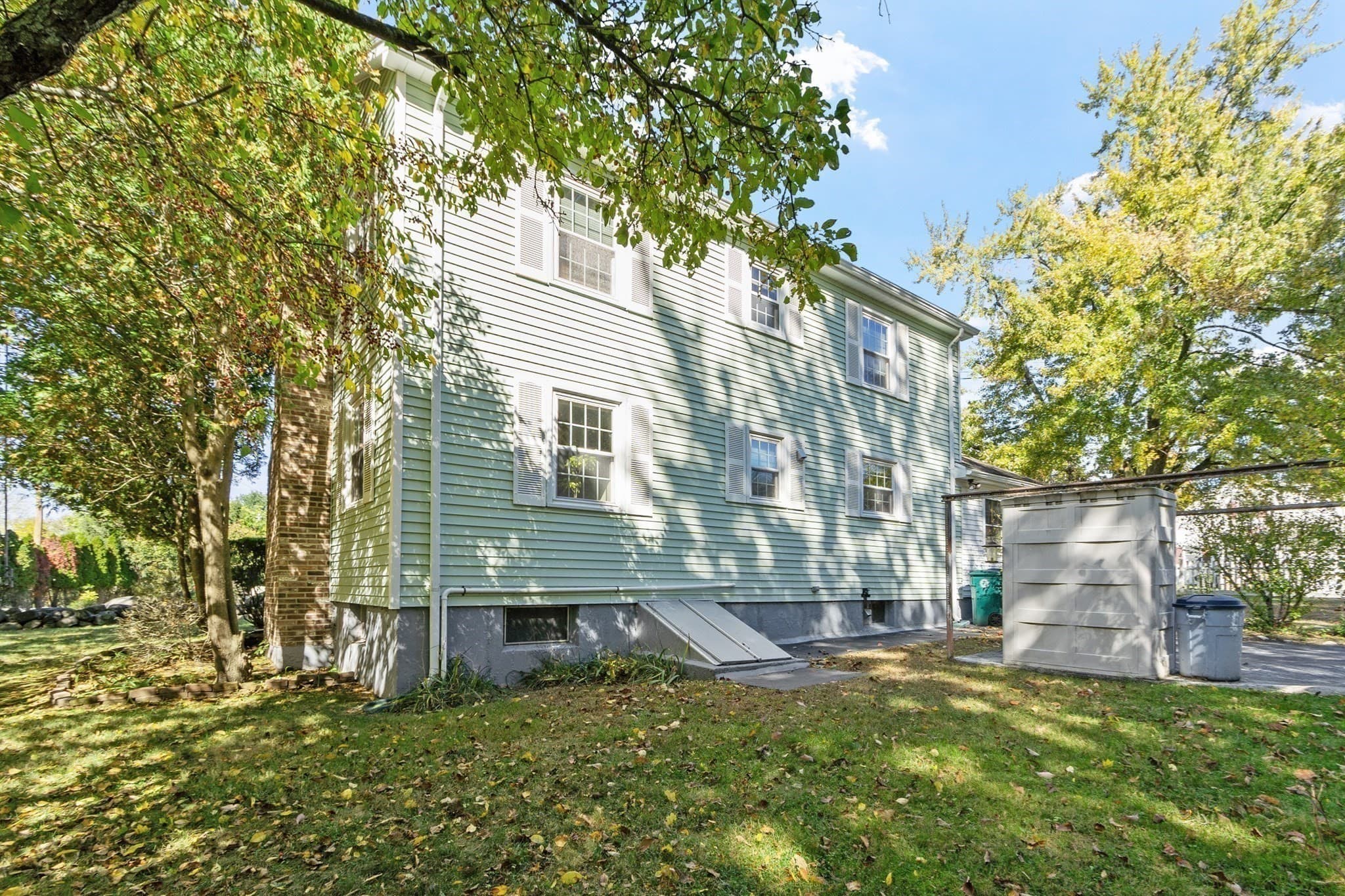 Single Family Residence at 54 River St, Billerica MA 01821, photo 4 of 42